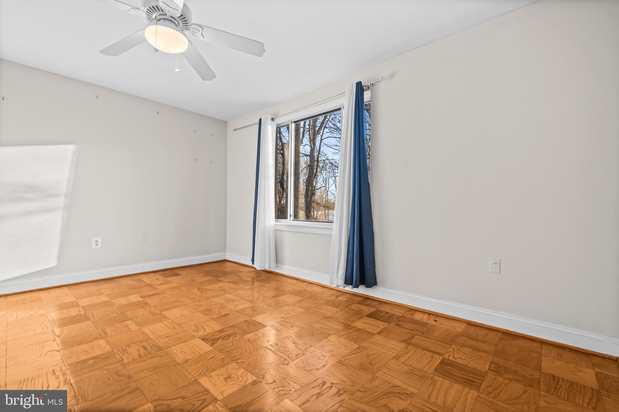 IVYMOUNT COURT - Residential