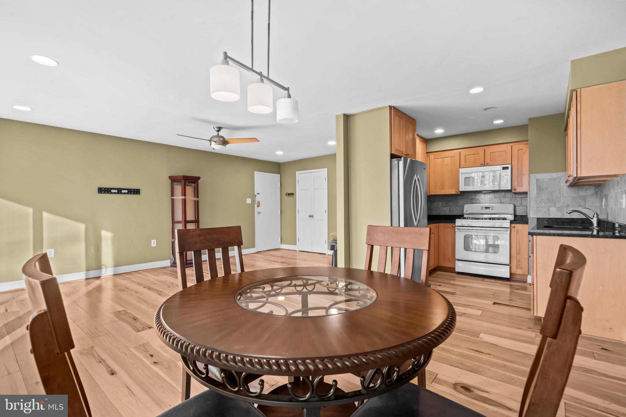 IVYMOUNT COURT - Residential