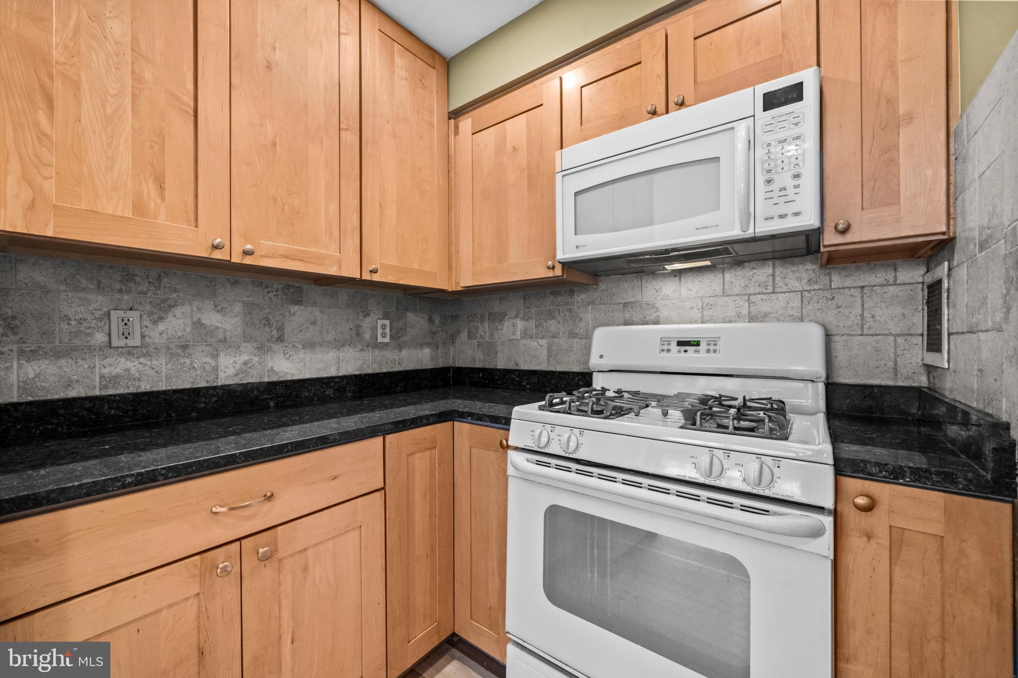 IVYMOUNT COURT - Residential