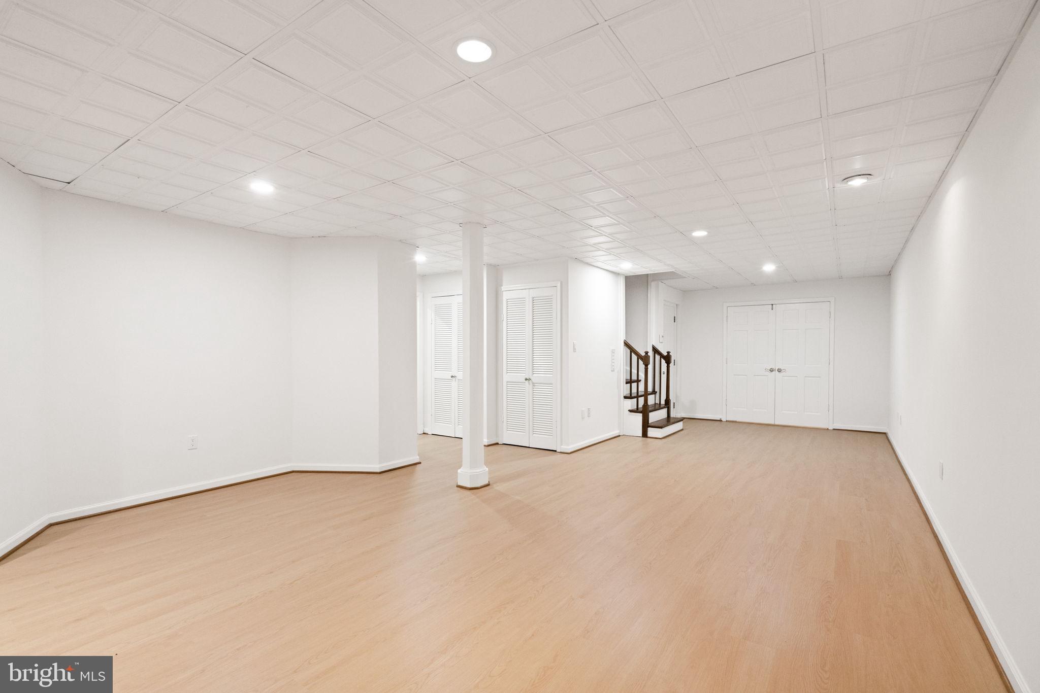 WESTMORELAND HILLS - Residential