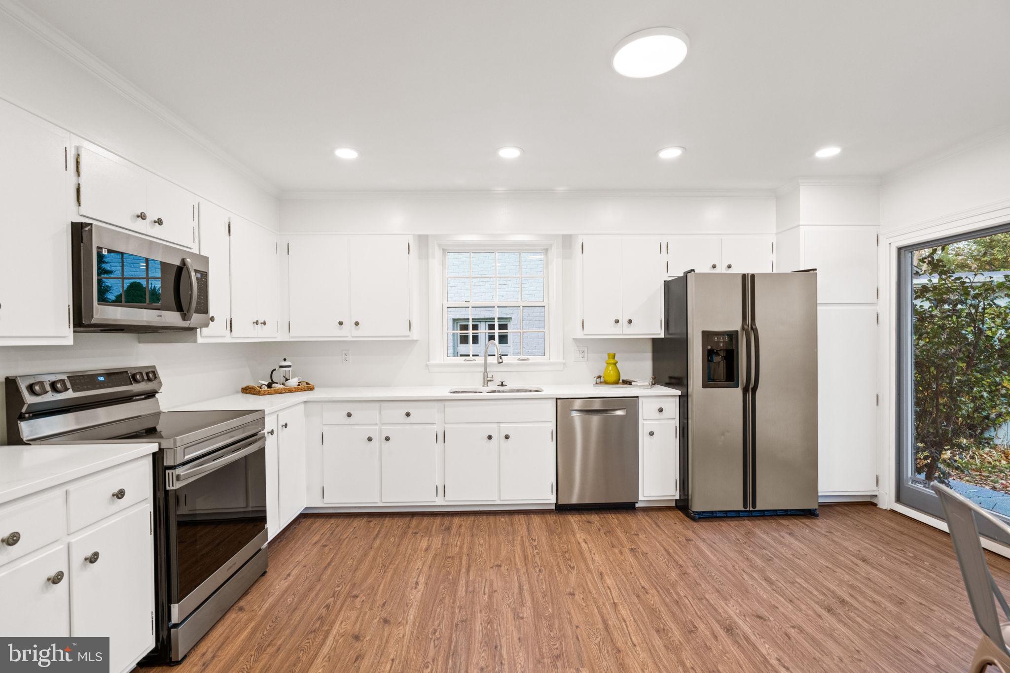 WESTMORELAND HILLS - Residential