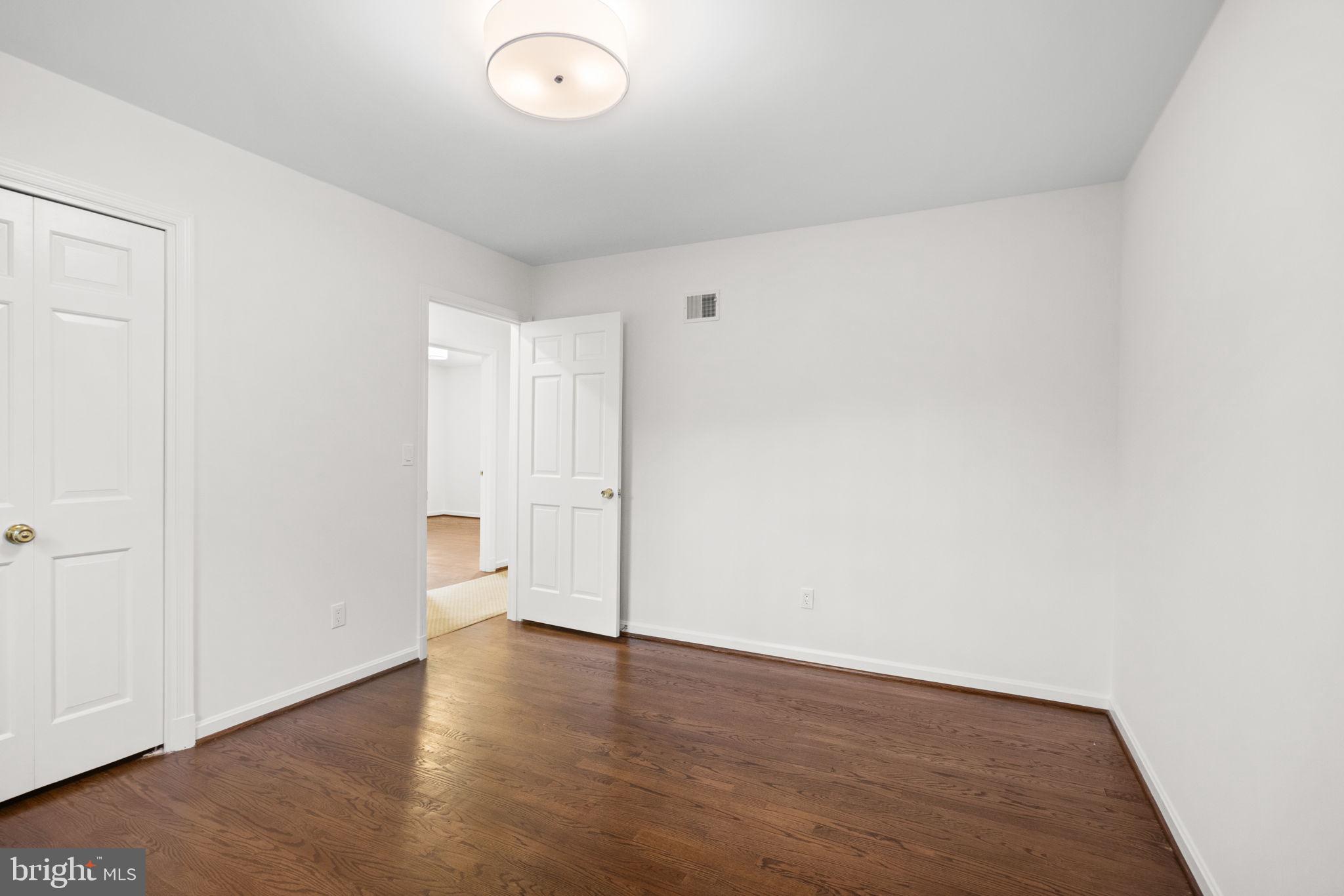 WESTMORELAND HILLS - Residential