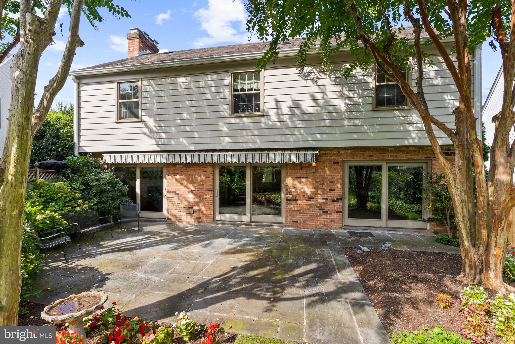 WESTMORELAND HILLS - Residential