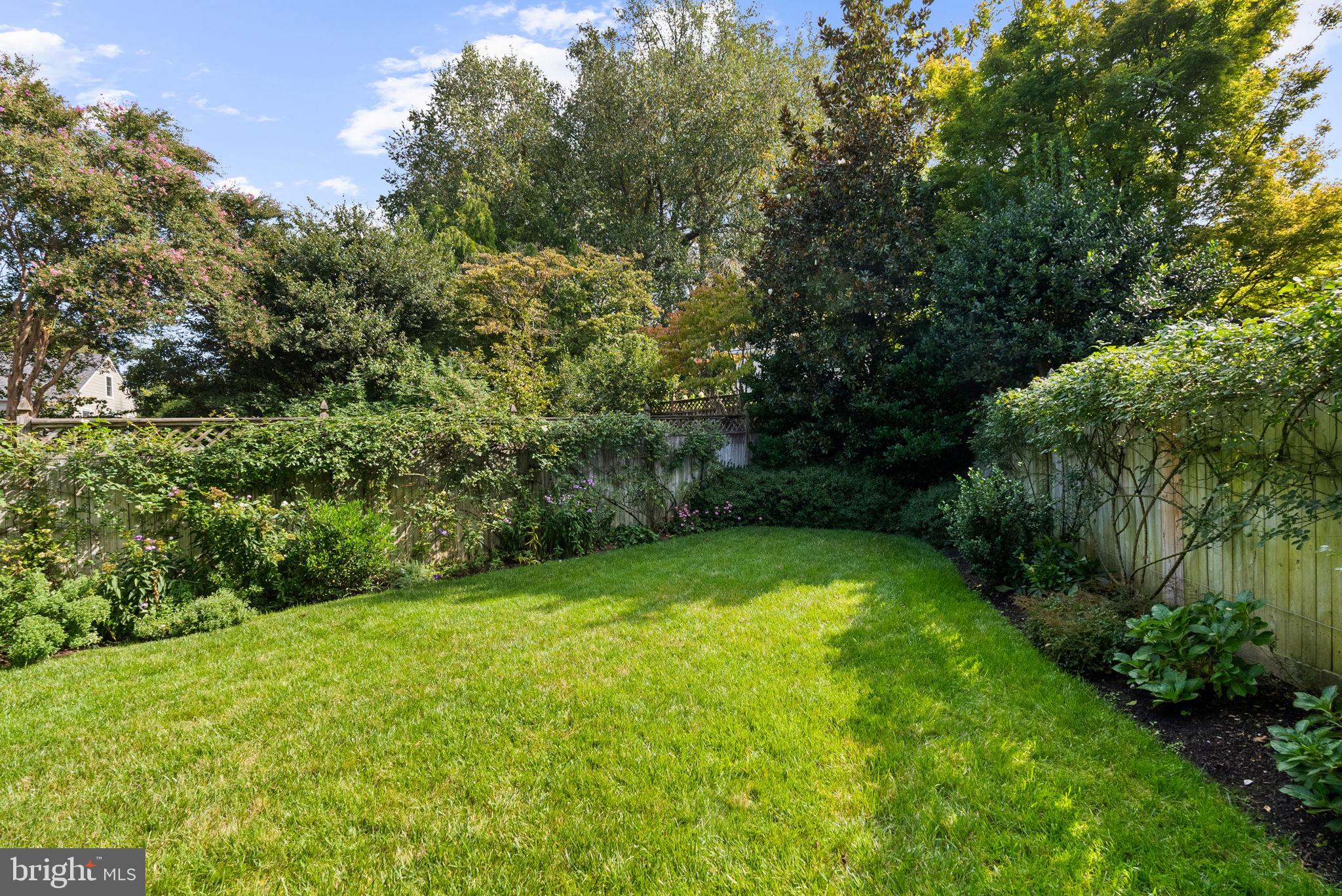 WESTMORELAND HILLS - Residential