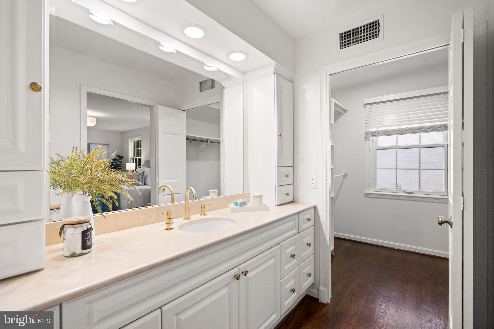 WESTMORELAND HILLS - Residential