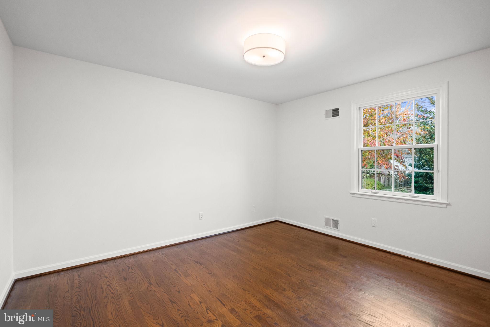 WESTMORELAND HILLS - Residential