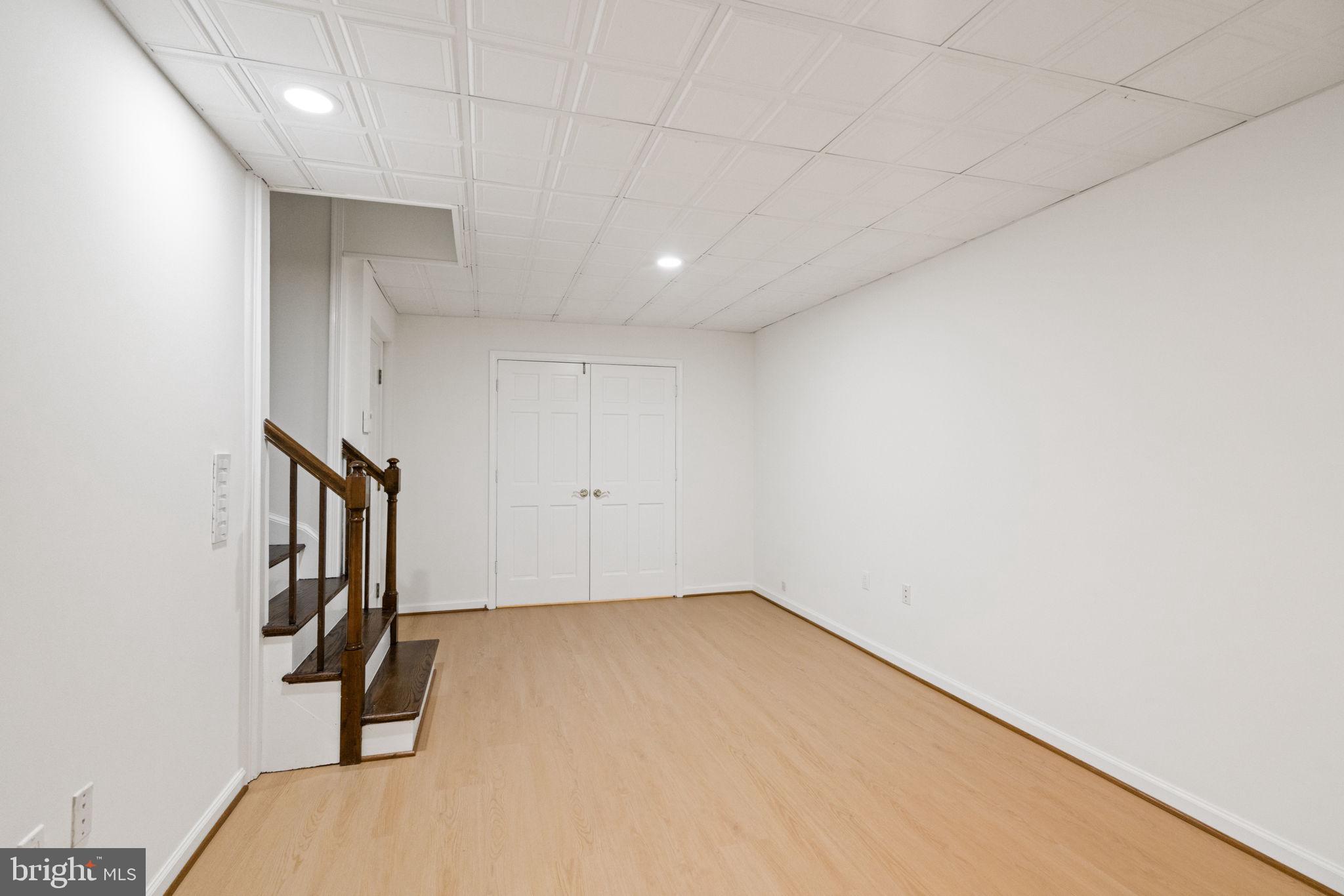 WESTMORELAND HILLS - Residential