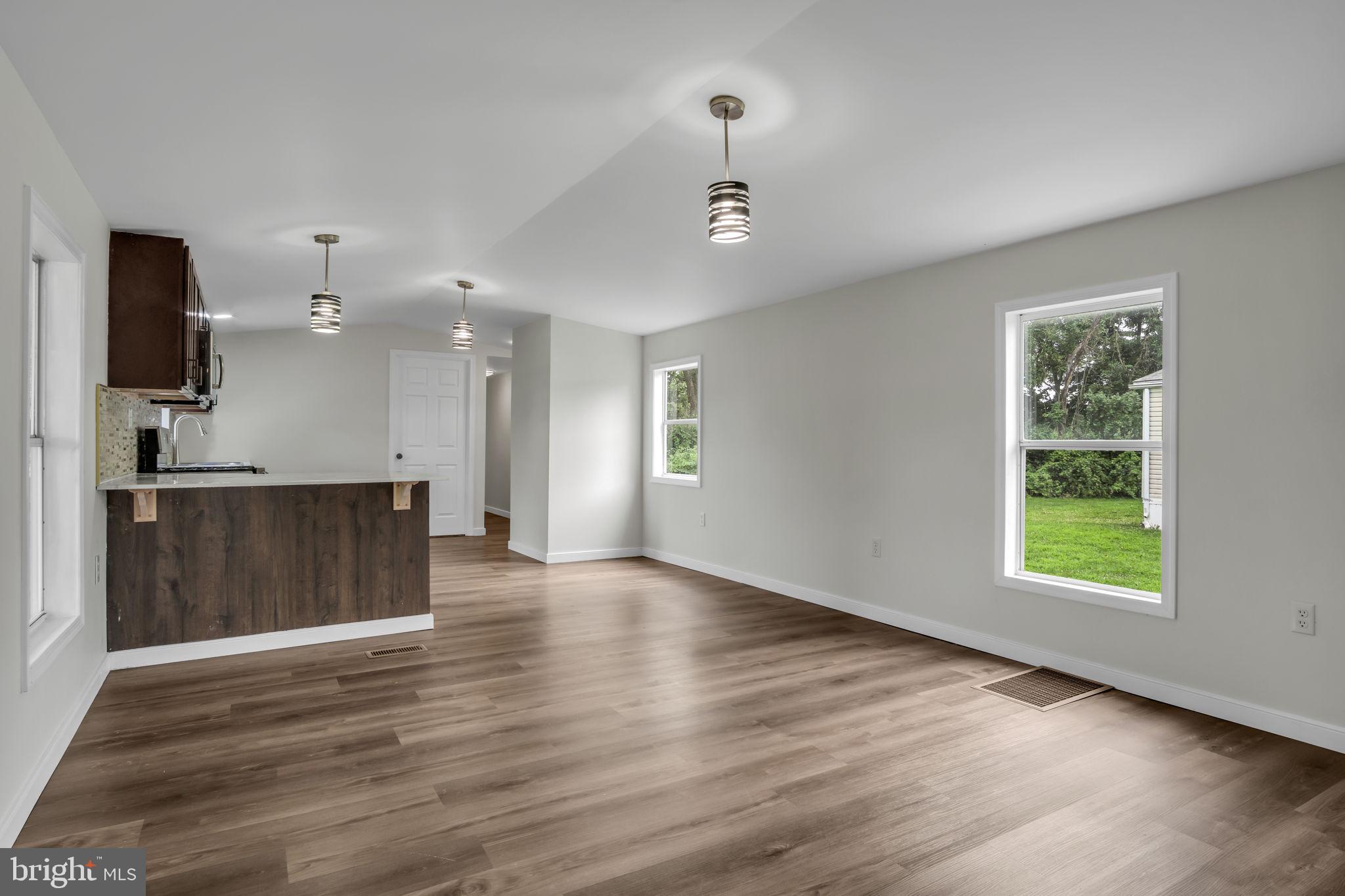 MEADOWVIEW ESTATES - Residential