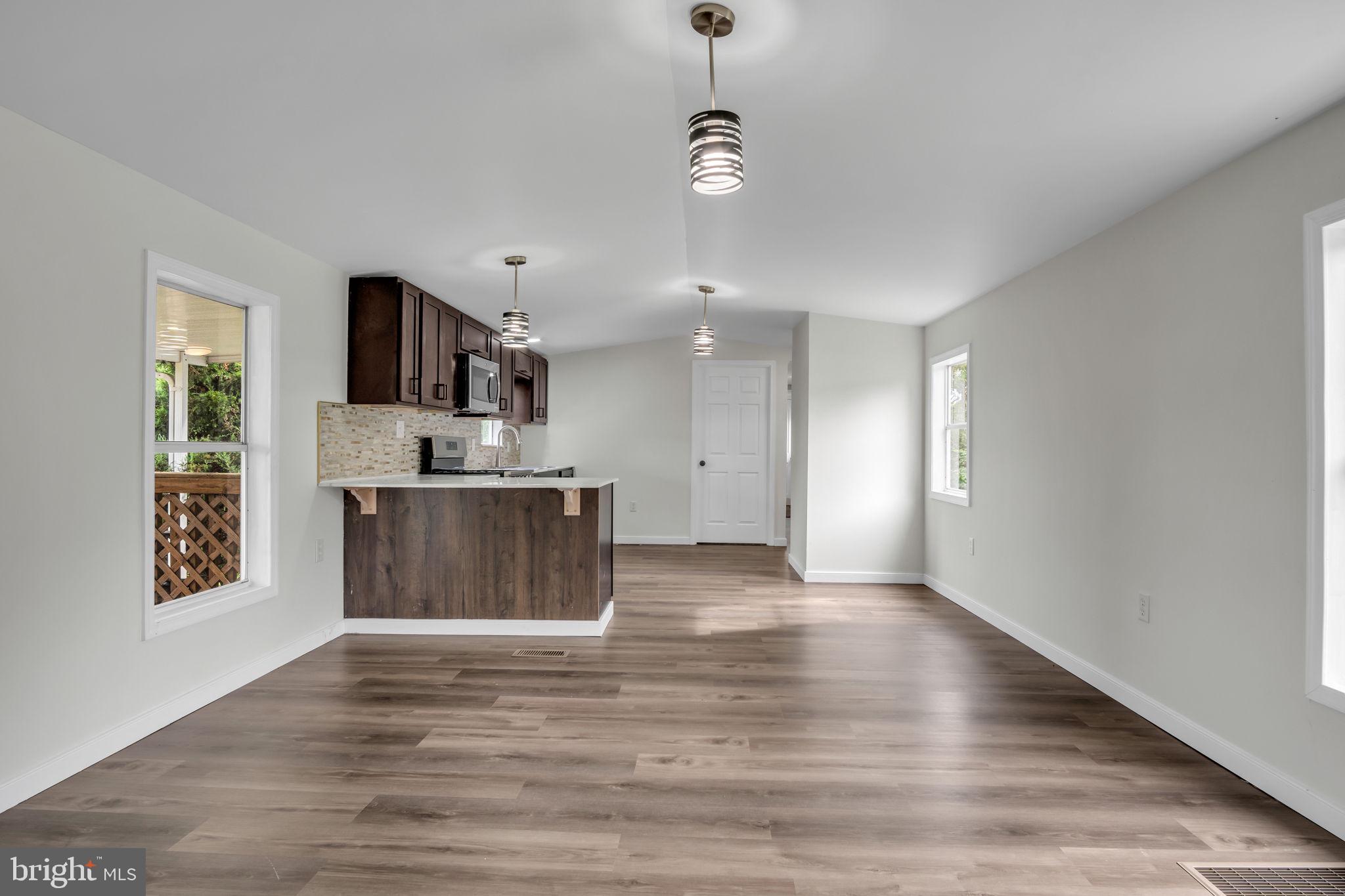 MEADOWVIEW ESTATES - Residential