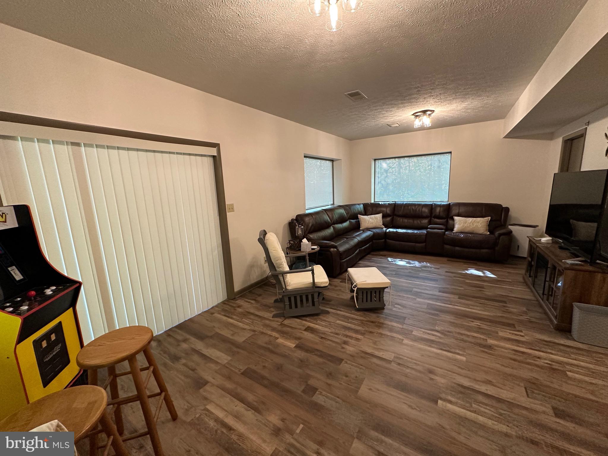 COOLFONT MOUNTAINSIDE - Residential