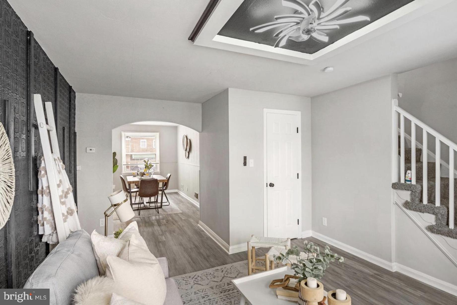 BEVERLY HILLS - Residential Lease