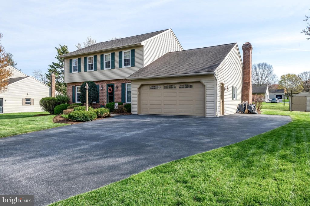 Photo of 940 Cleek Avenue, LANDISVILLE, PA 17538 (MLS # PALA2066422)