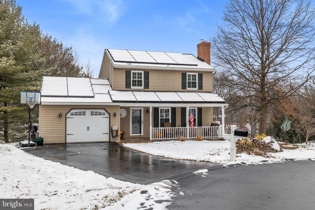 Photo of 5 E Windy Hill Drive, LITITZ, PA 17543 (MLS # PALA2062976)