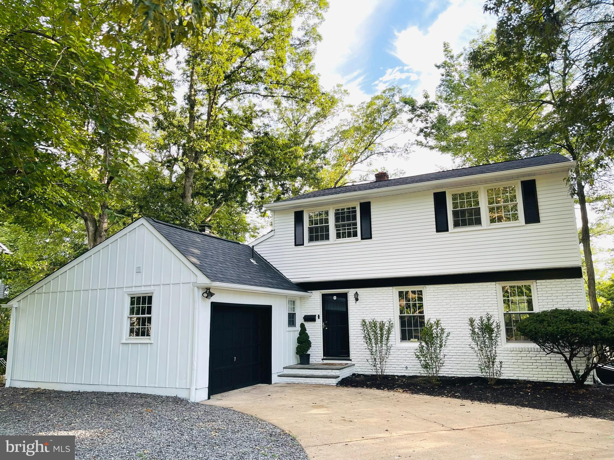 559 FLORENCE AVENUE