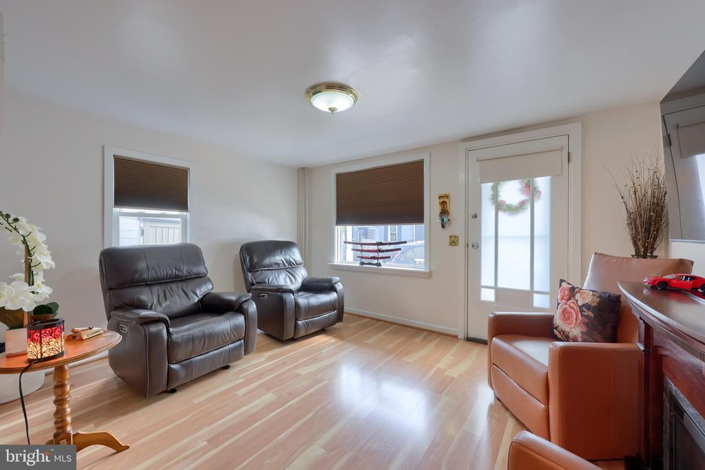 Photo of 33 S 5TH ST, COLUMBIA, PA 17512 (MLS # PALA2038640)