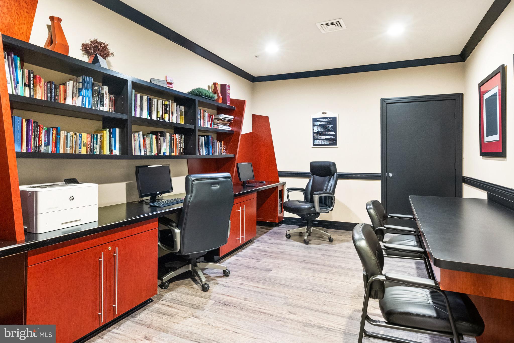 MARQUIS AT VIENNA STATION - Residential