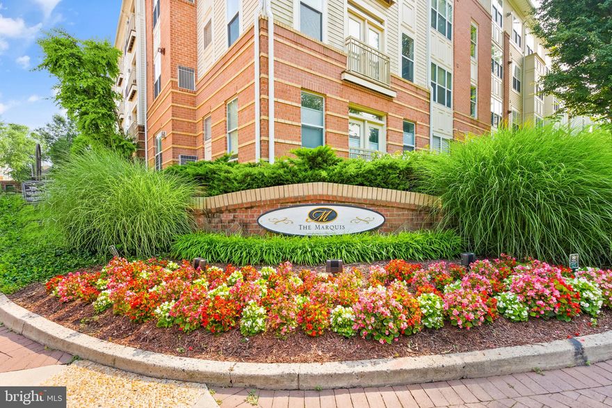 Bright and beautiful 1 bedroom & 1 bathroom condo located in prime location! Open concept floor plan with Living Room/Dining Combo, computer workstation area, and in-unit washer & dryer. 1 Assigned garage parking space #G1 91 and 1 visitor pass. Enjoy the 24 hours available clubhouse which includes a lounge, fitness center, coffee bar, game room, outdoor pool and business center. Plenty of shopping and dining options with Fairfax Corner, Fair Oaks Mall, and Fair Lakes Shopping Center.. Just close to major commuter routes 66, 50 and 29, and Only 1 block to the Orange Line Vienna/Fairfax Metro Station is just minutes away.