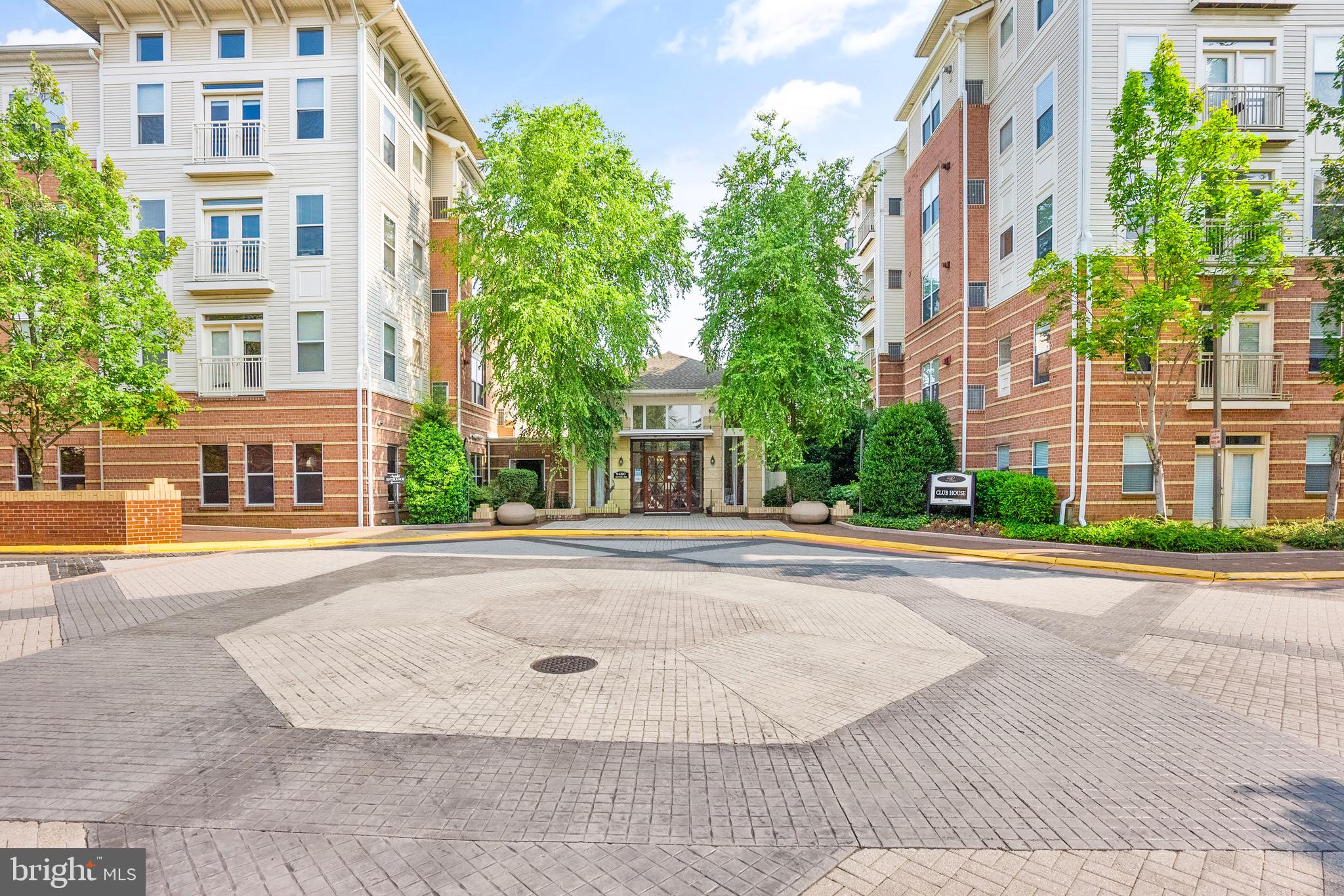 MARQUIS AT VIENNA STATION - Residential
