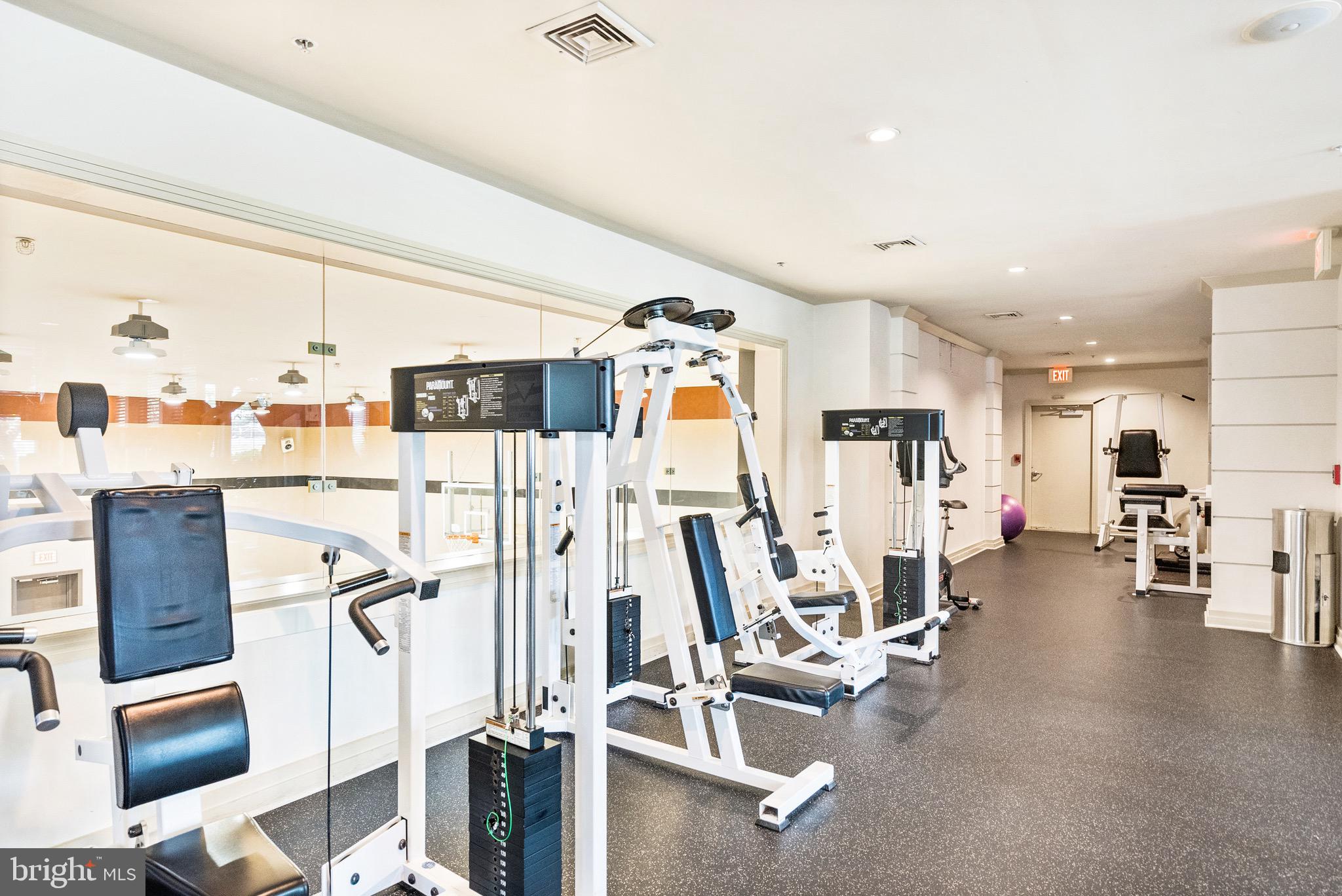 MARQUIS AT VIENNA STATION - Residential