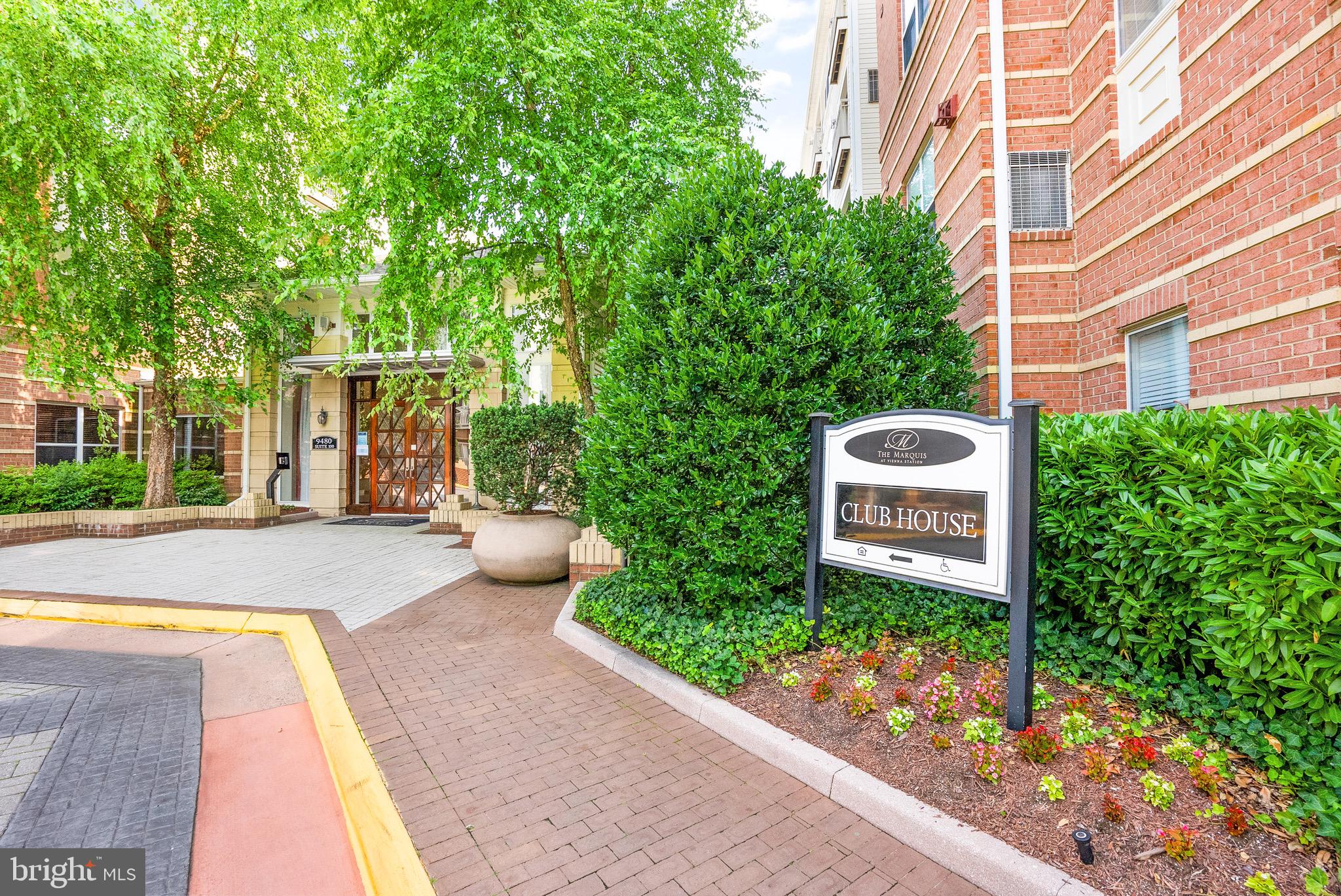 MARQUIS AT VIENNA STATION - Residential