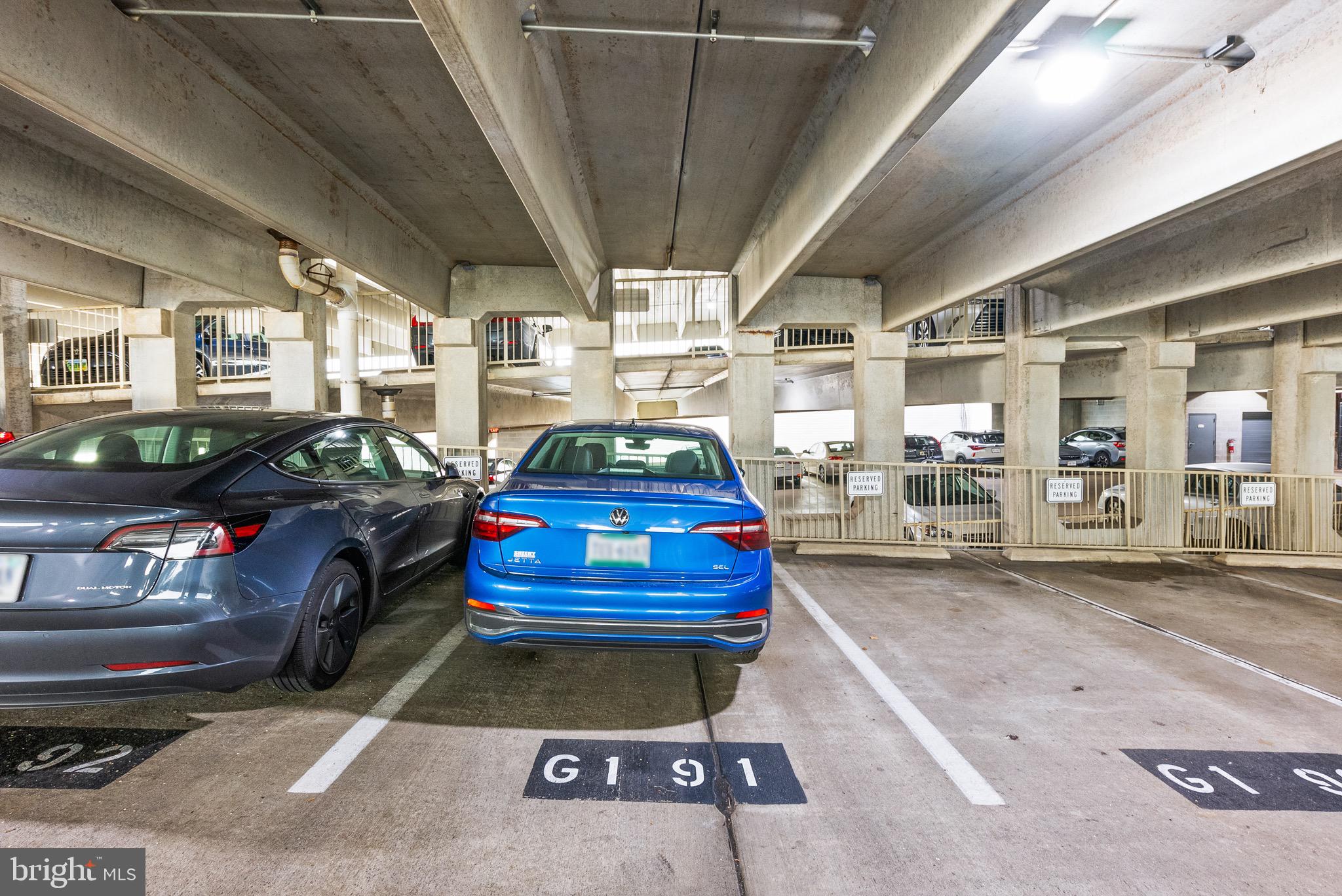 MARQUIS AT VIENNA STATION - Residential