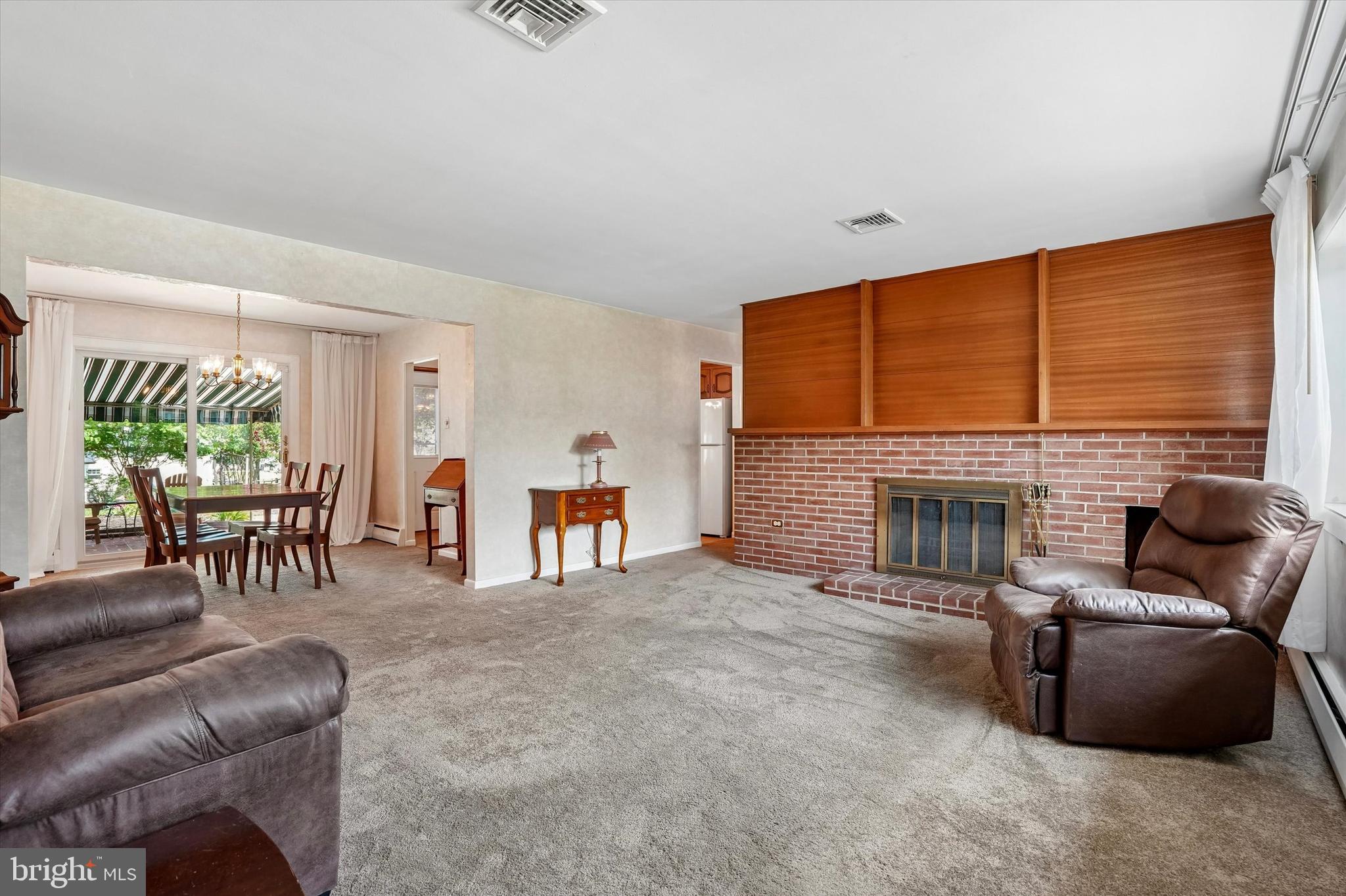 511 CHARLES DRIVE