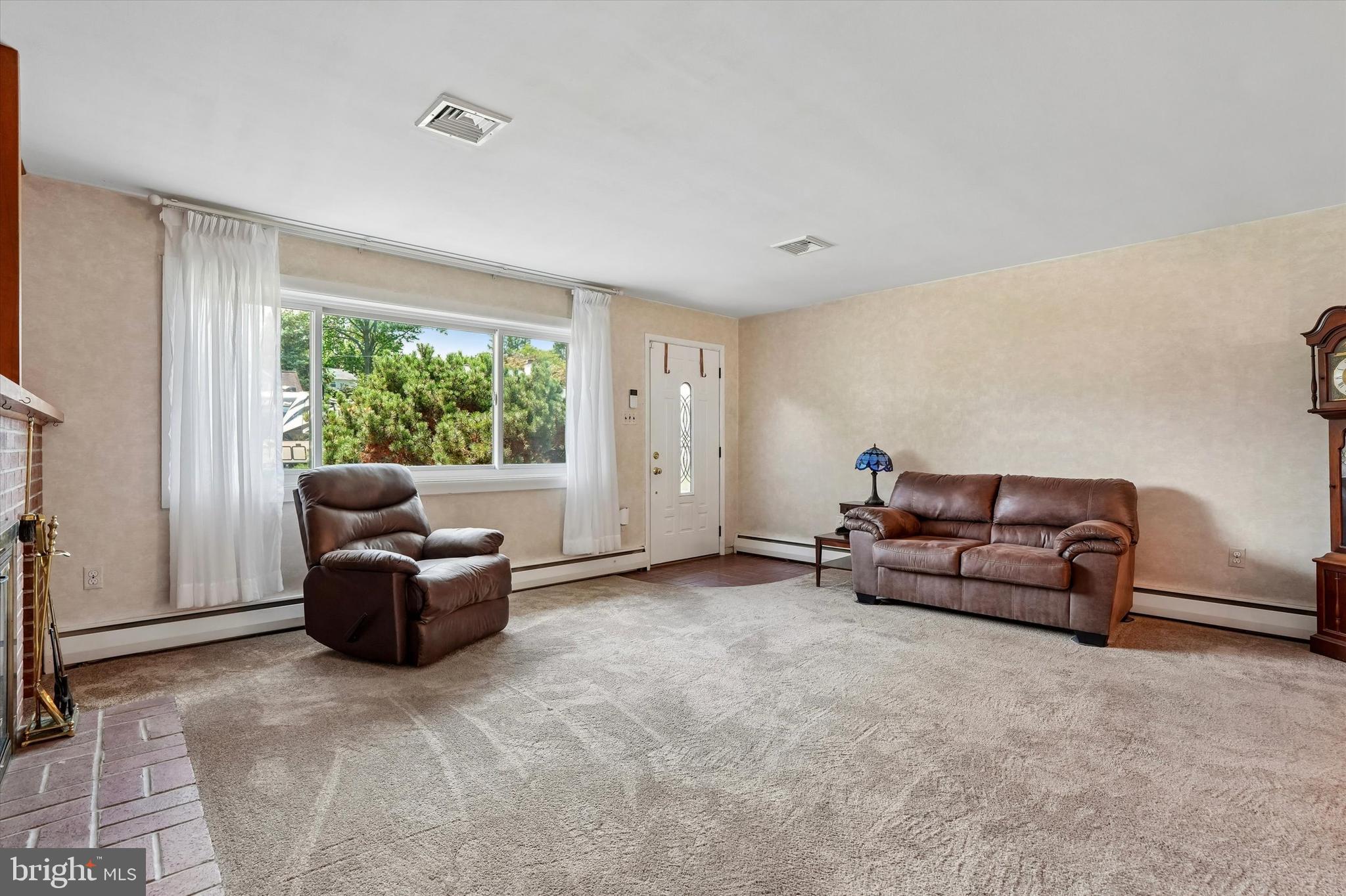 511 CHARLES DRIVE