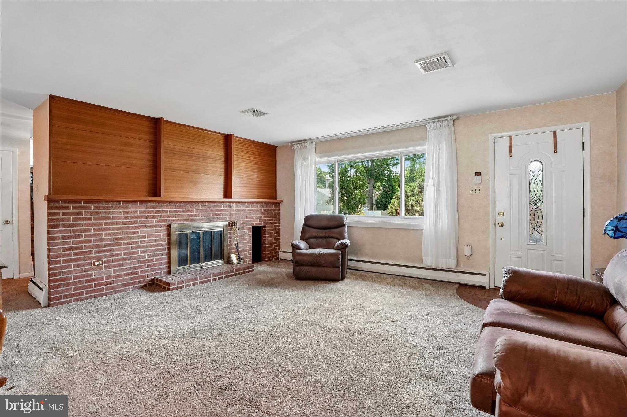 511 CHARLES DRIVE