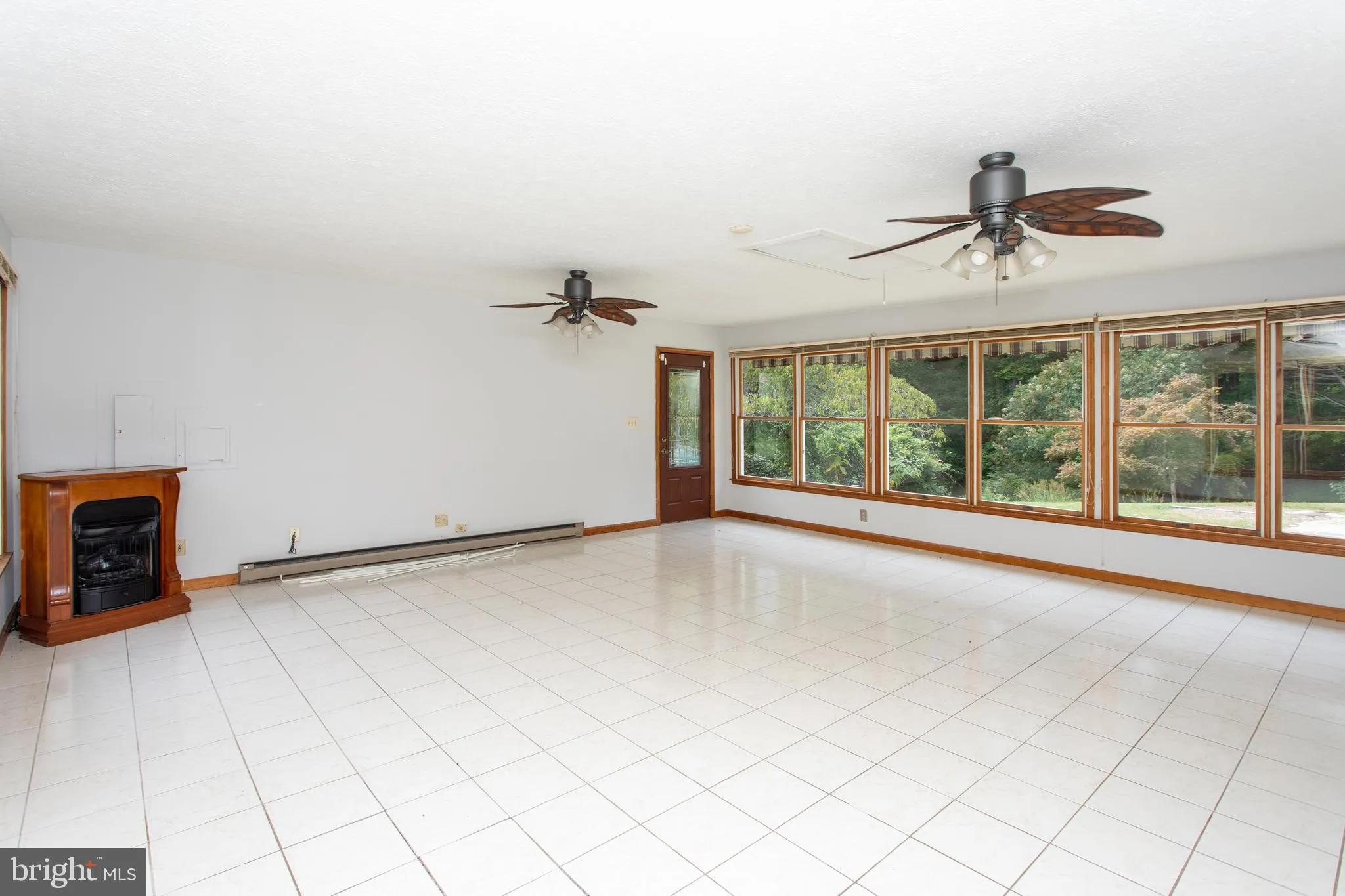 Mechanicsville, Maryland 20659, United States, 6 Bedrooms Bedrooms, ,3 BathroomsBathrooms,Residential,Coming Soon,173340