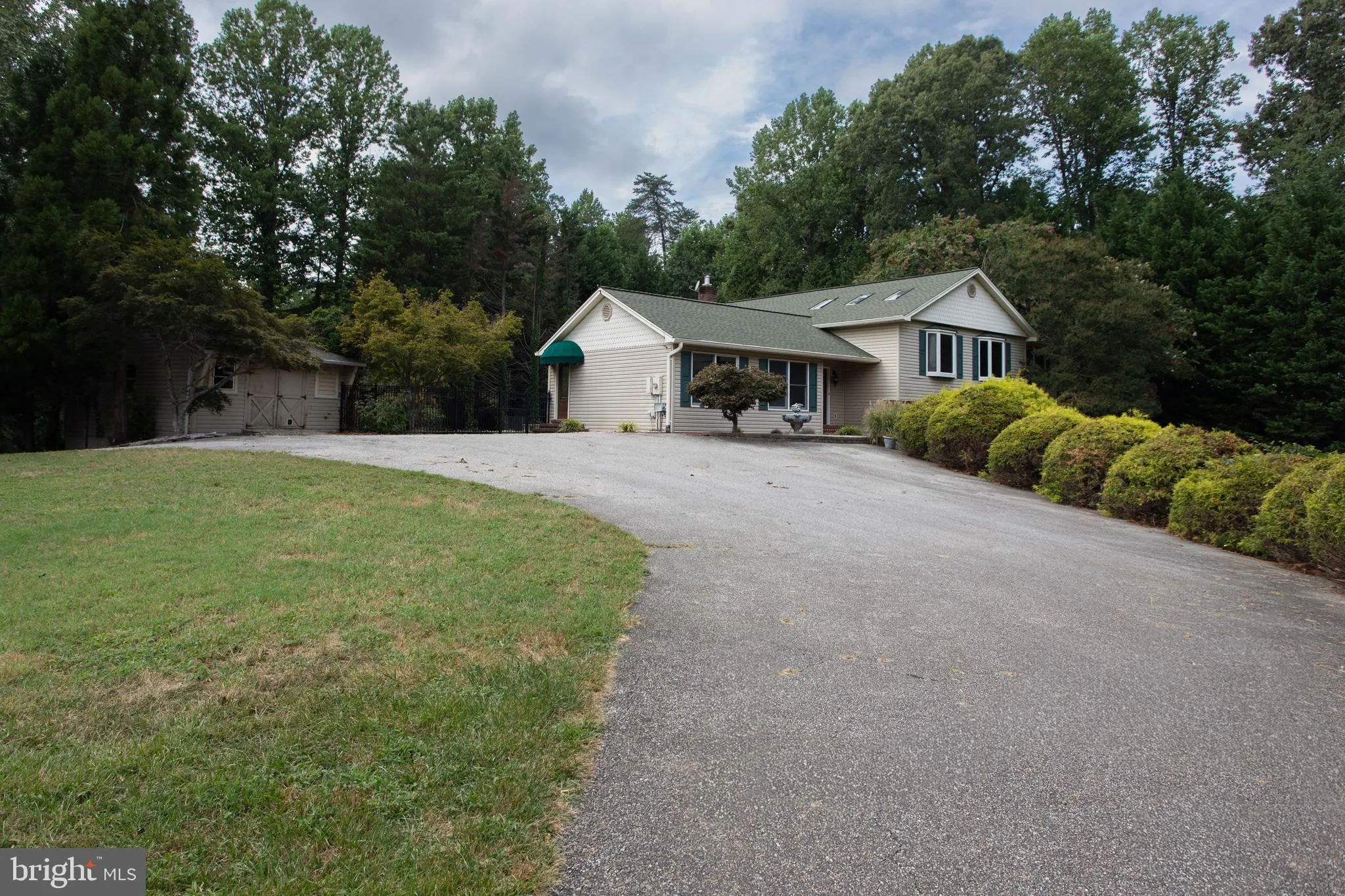 Mechanicsville, Maryland 20659, United States, 6 Bedrooms Bedrooms, ,3 BathroomsBathrooms,Residential,Coming Soon,173340