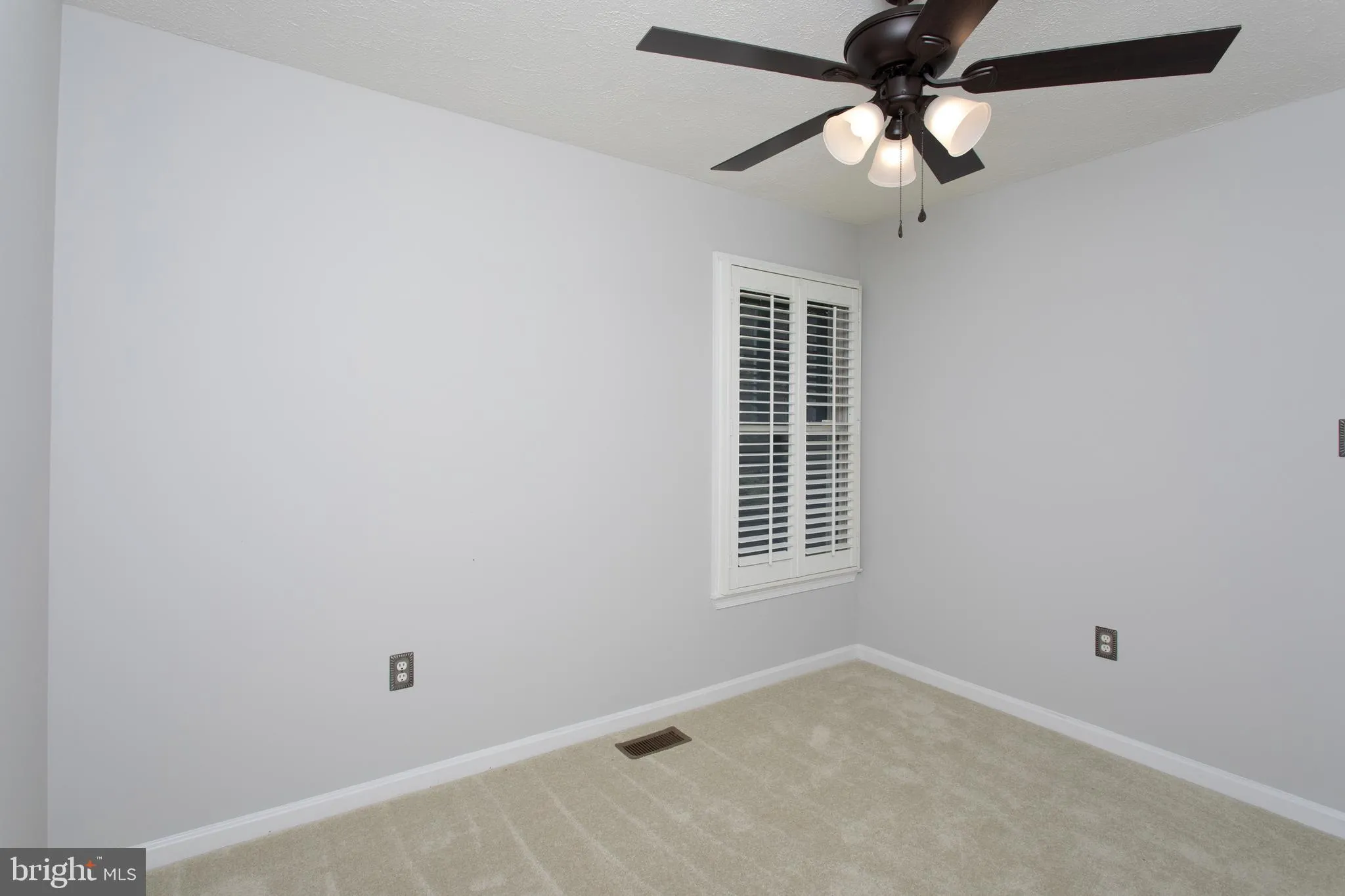 Mechanicsville, Maryland 20659, United States, 6 Bedrooms Bedrooms, ,3 BathroomsBathrooms,Residential,Coming Soon,173340