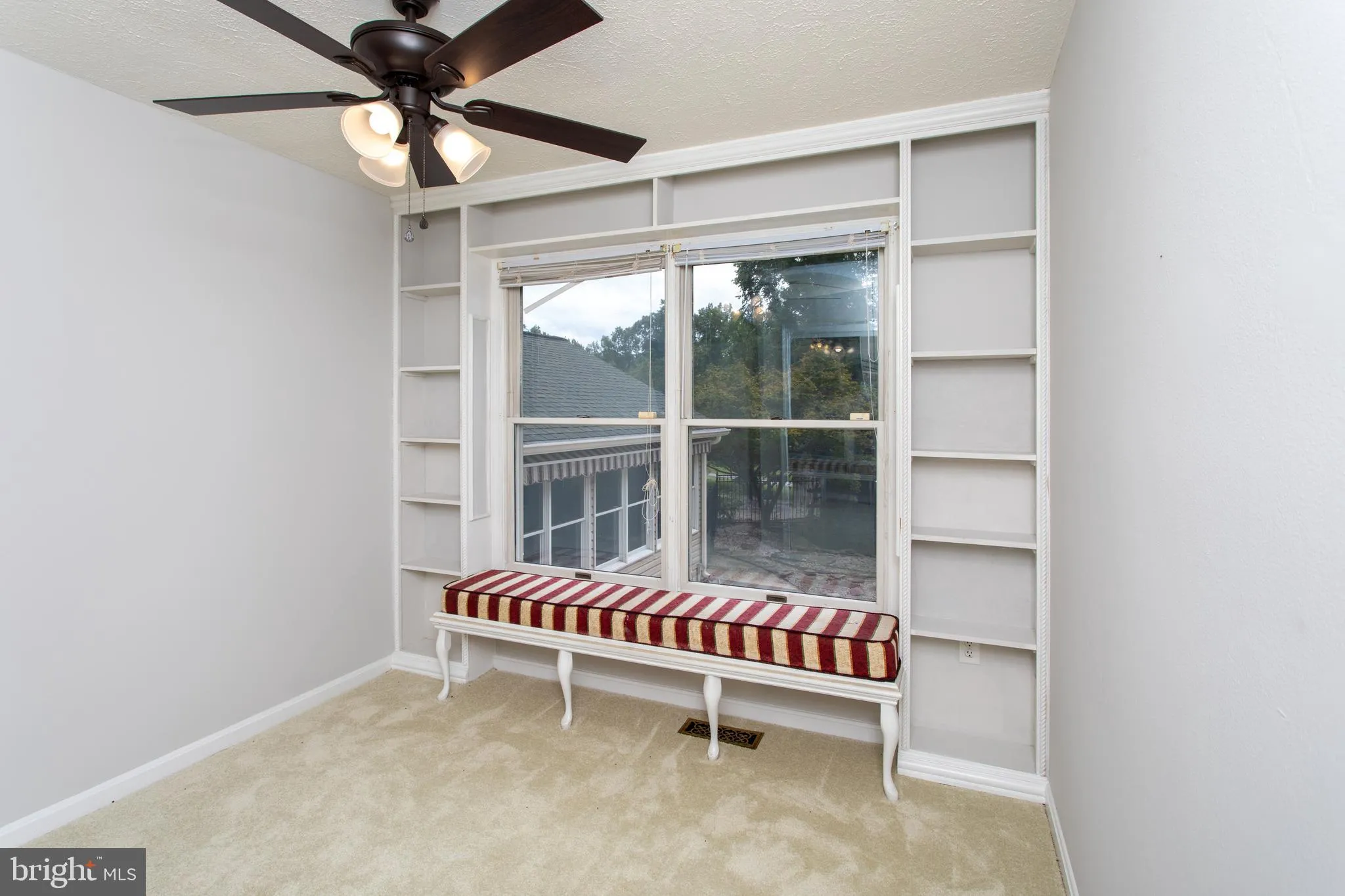 Mechanicsville, Maryland 20659, United States, 6 Bedrooms Bedrooms, ,3 BathroomsBathrooms,Residential,Coming Soon,173340