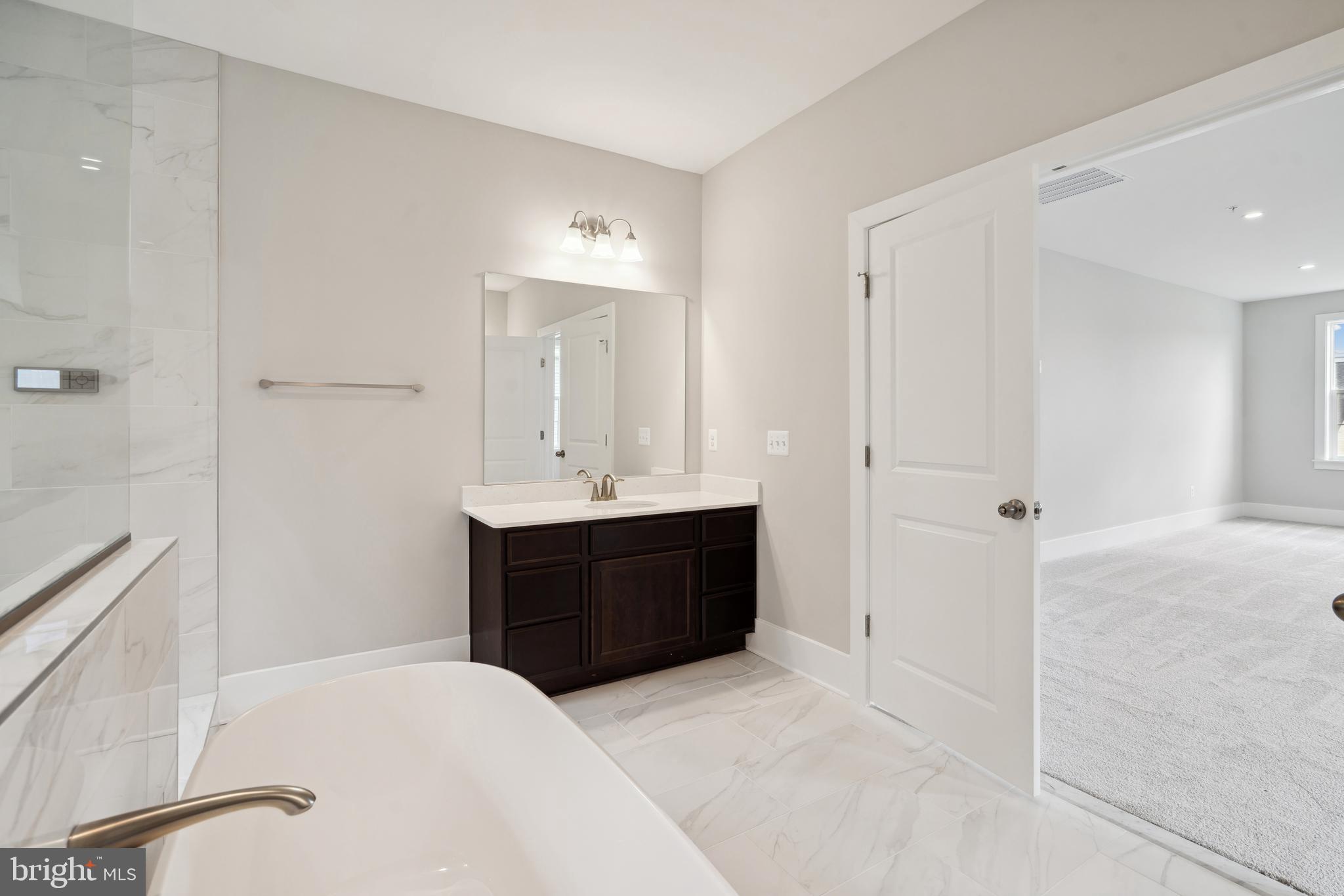 FAIRVIEW MANOR - Residential