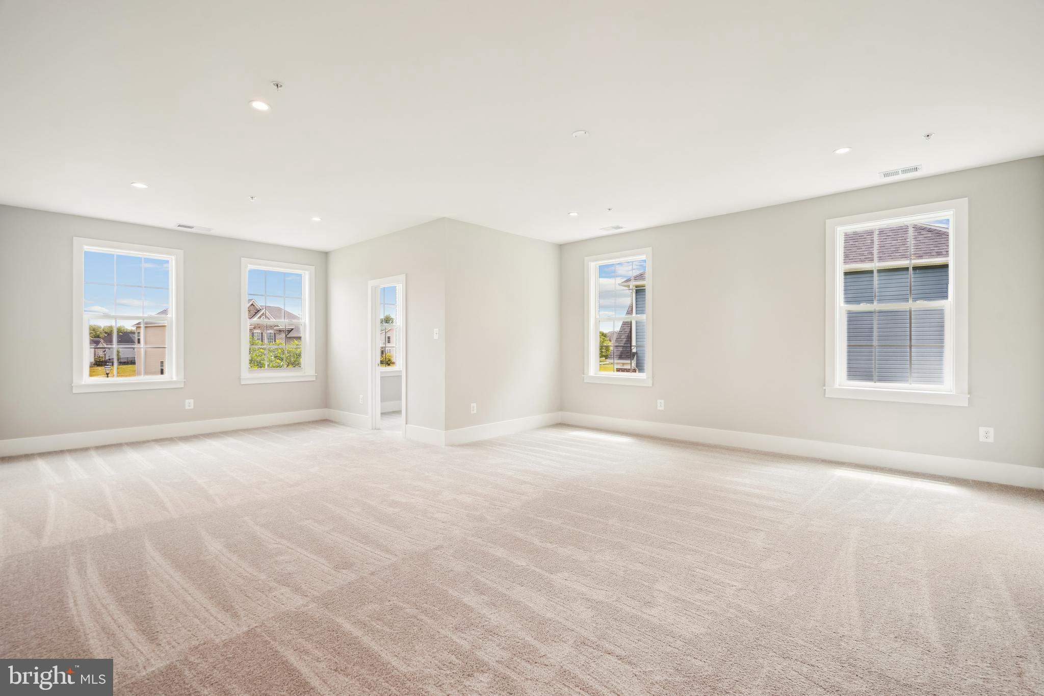 FAIRVIEW MANOR - Residential