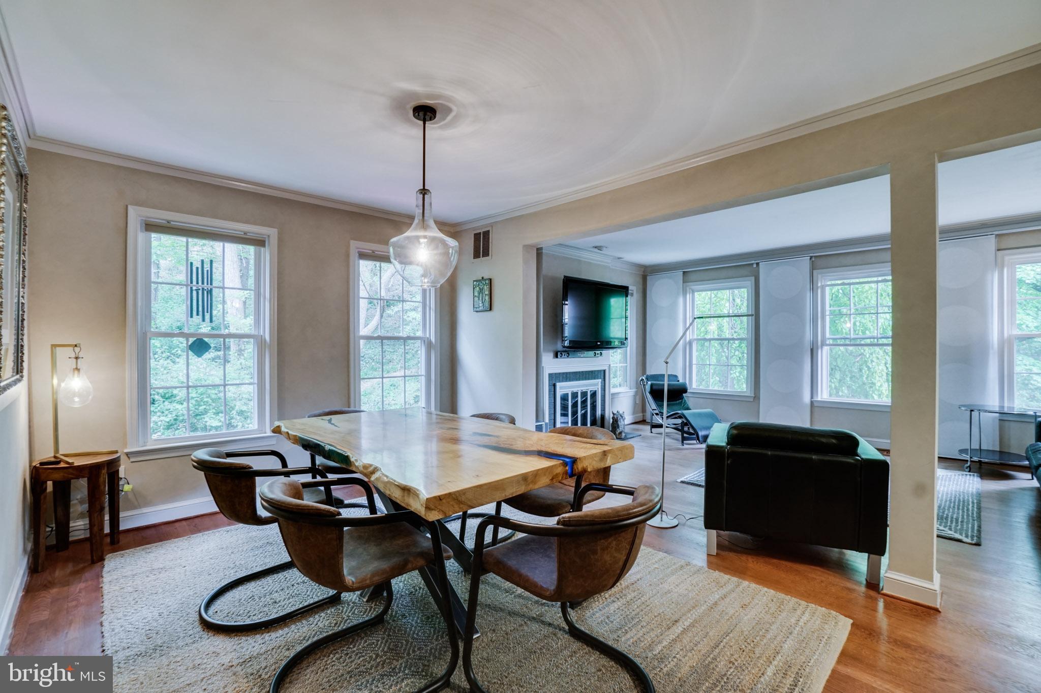 OAK CLUSTER - Residential Lease