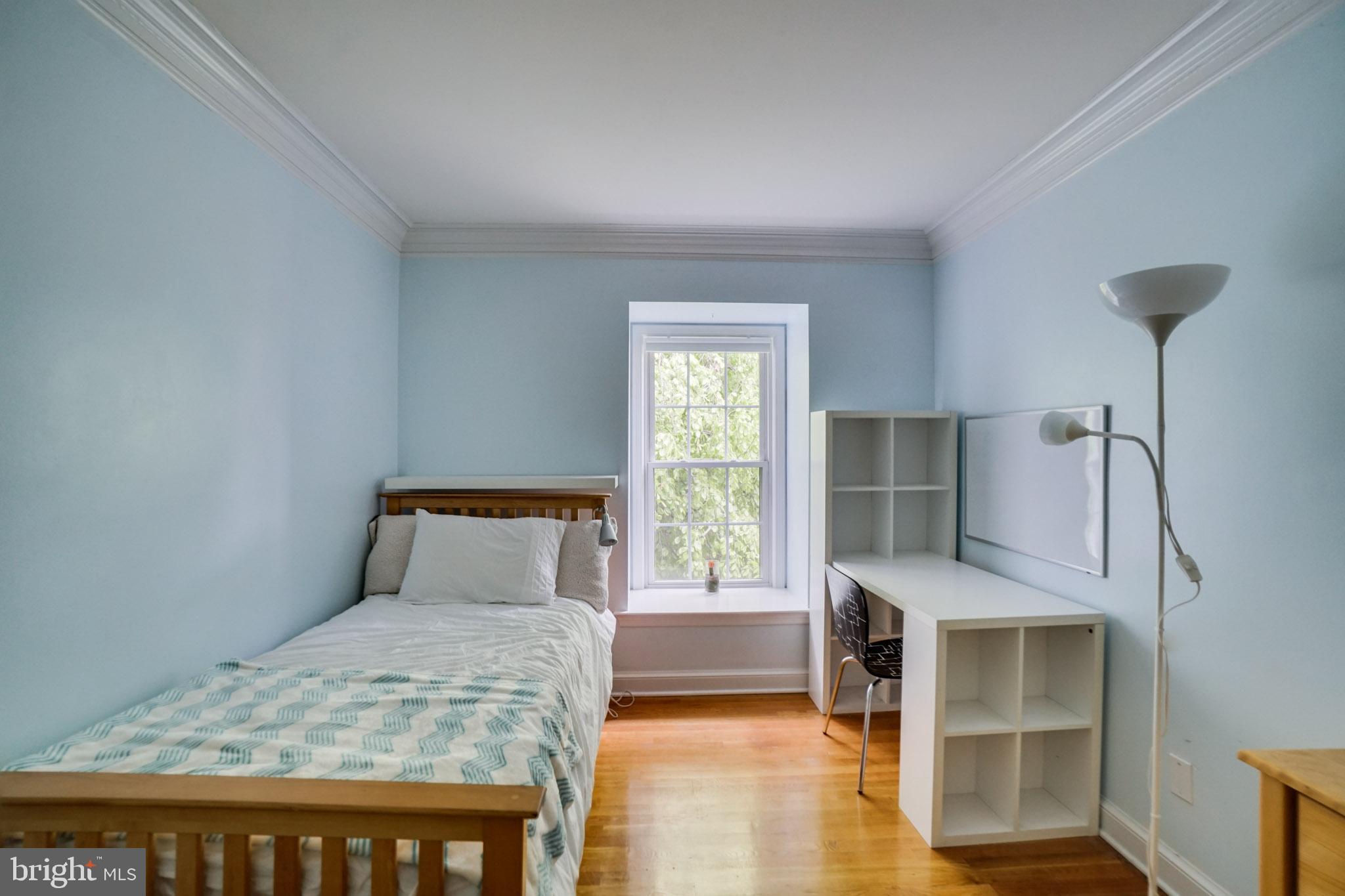 OAK CLUSTER - Residential Lease