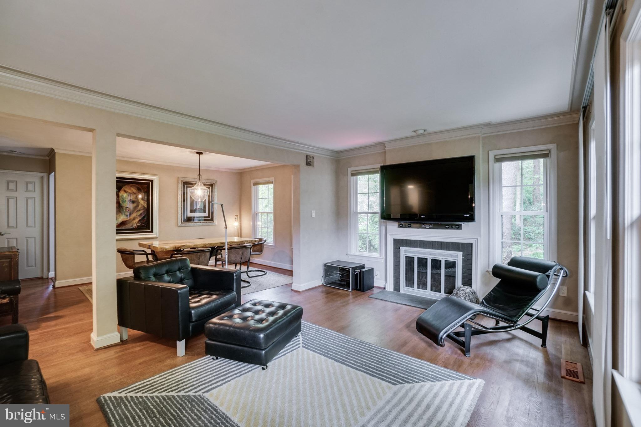 OAK CLUSTER - Residential Lease