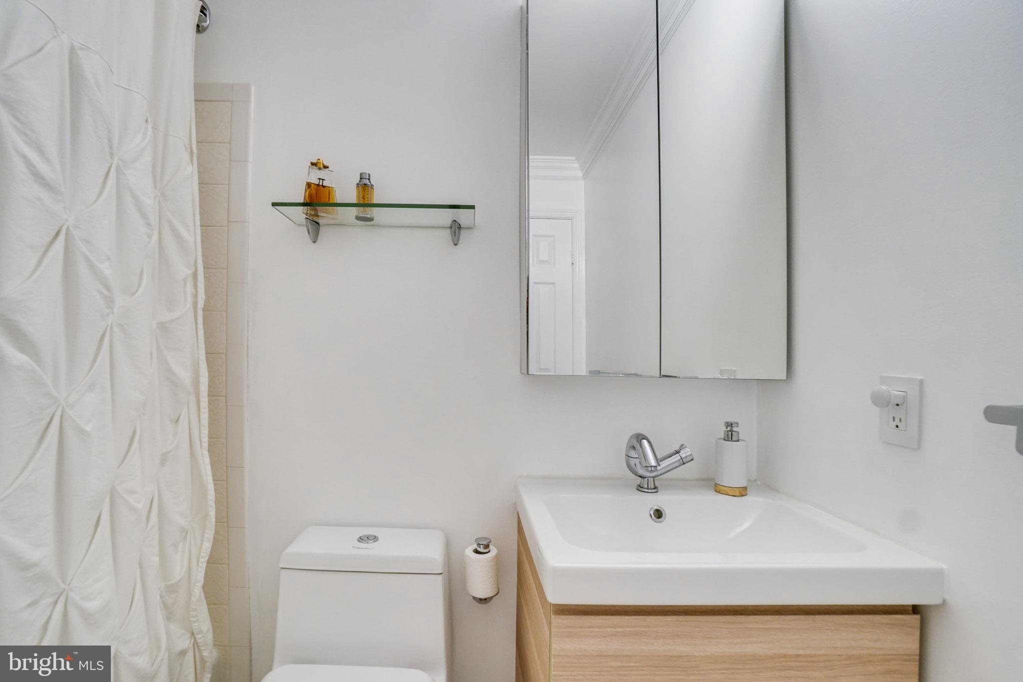 OAK CLUSTER - Residential Lease