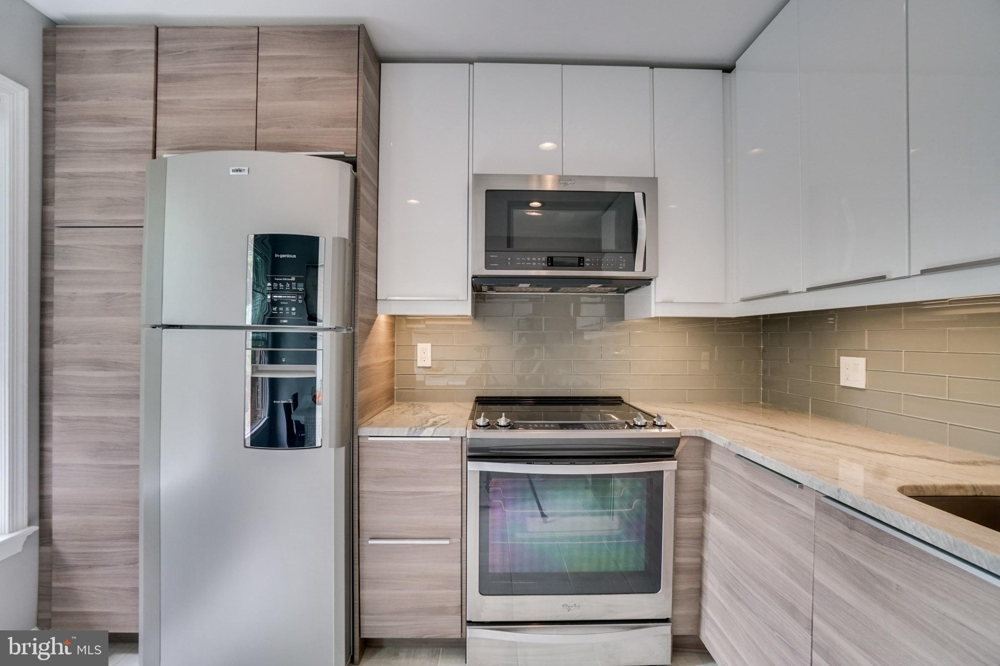 OAK CLUSTER - Residential Lease