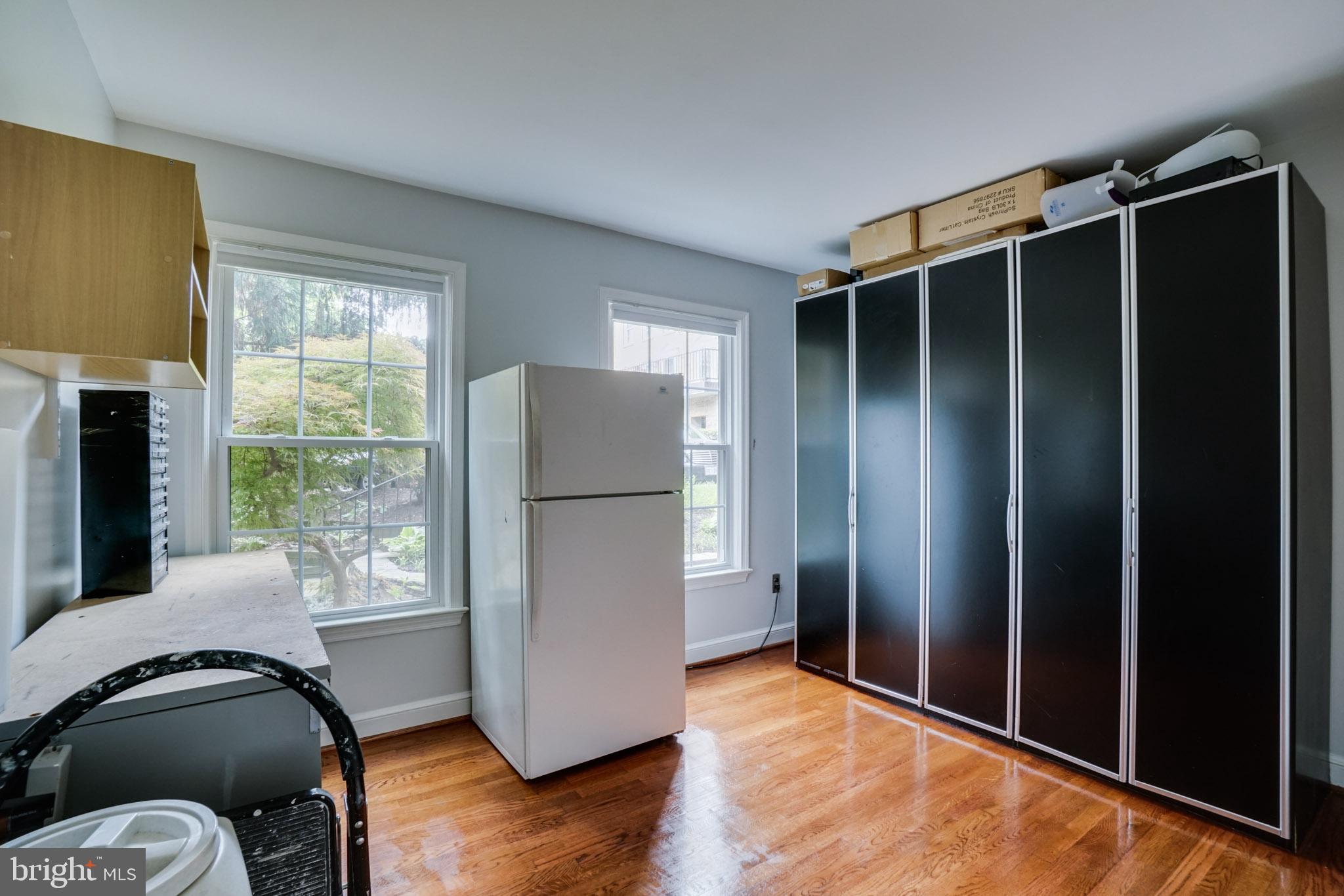 OAK CLUSTER - Residential Lease