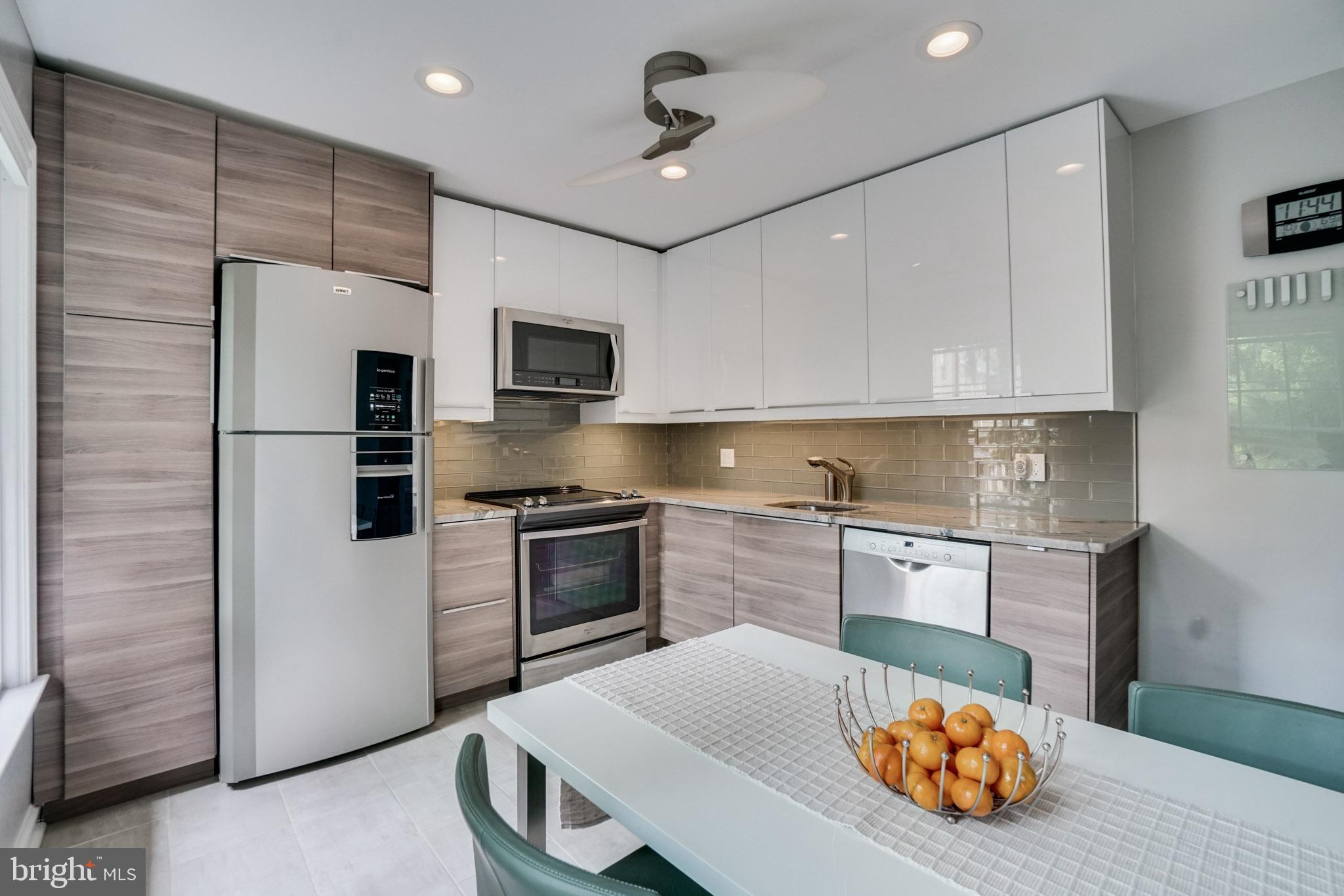 OAK CLUSTER - Residential Lease