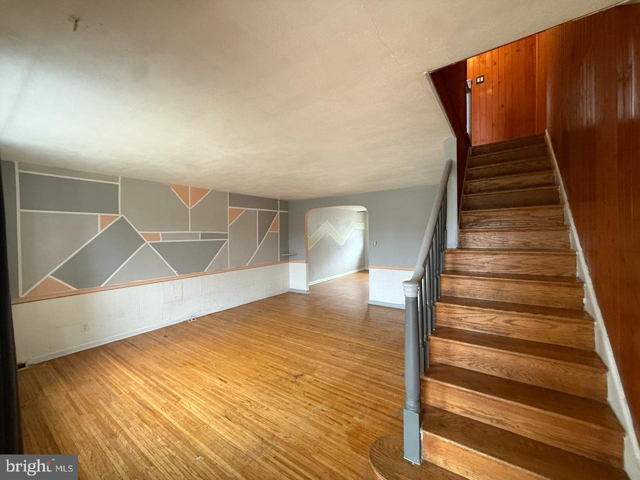 1529 ELBRIDGE STREET