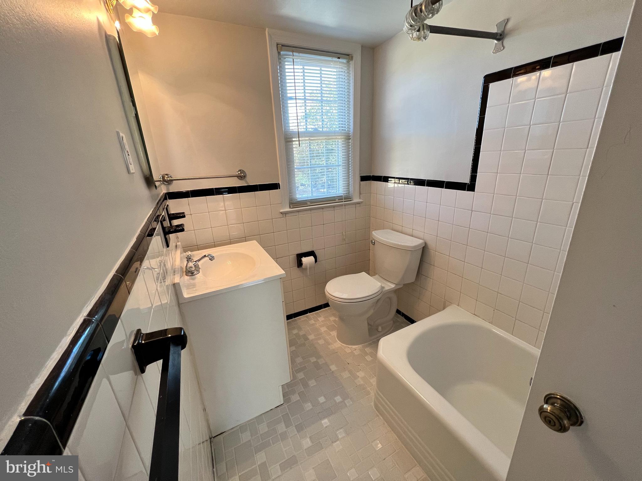 ROCK CREEK GARDENS - Residential Lease