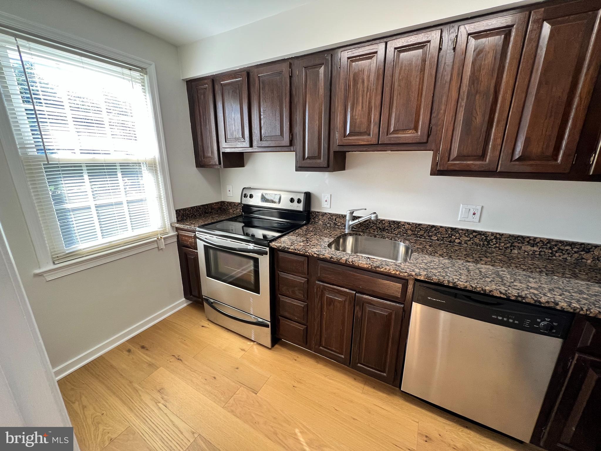 ROCK CREEK GARDENS - Residential Lease