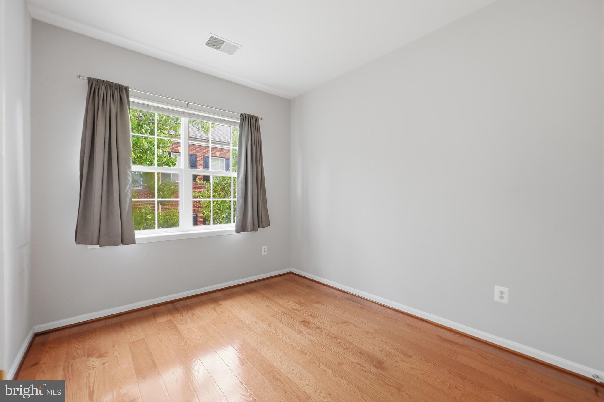 CHURCHILL TOWN SECTOR - Residential