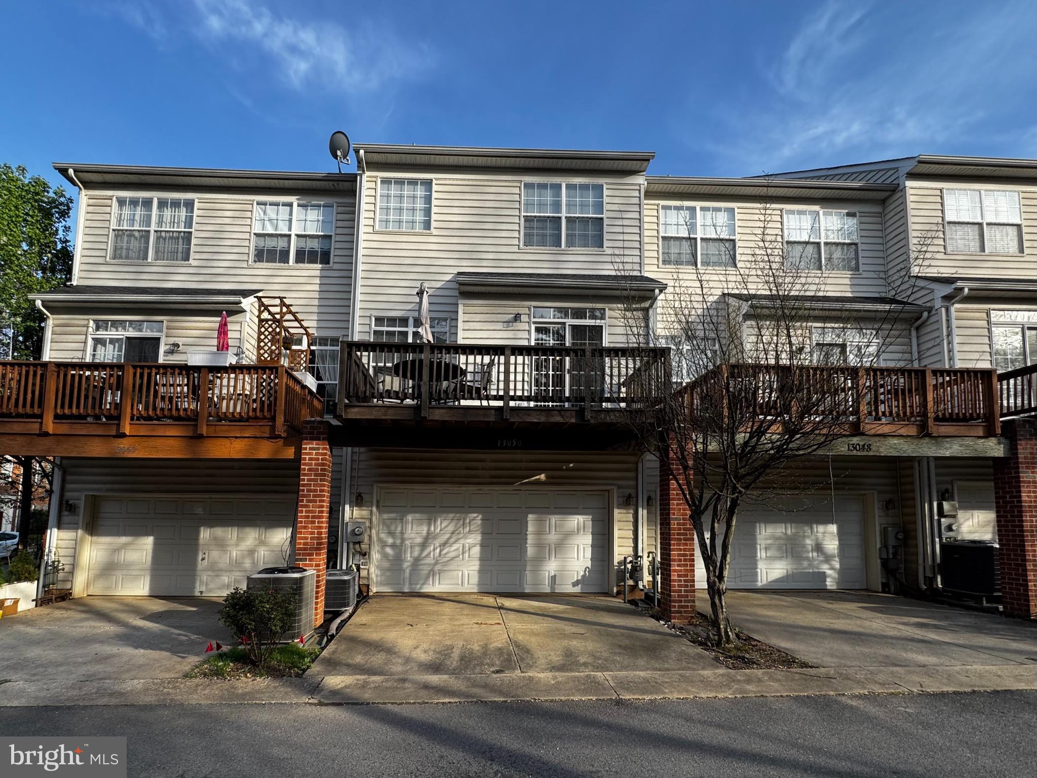 13050 TOWN COMMONS DRIVE