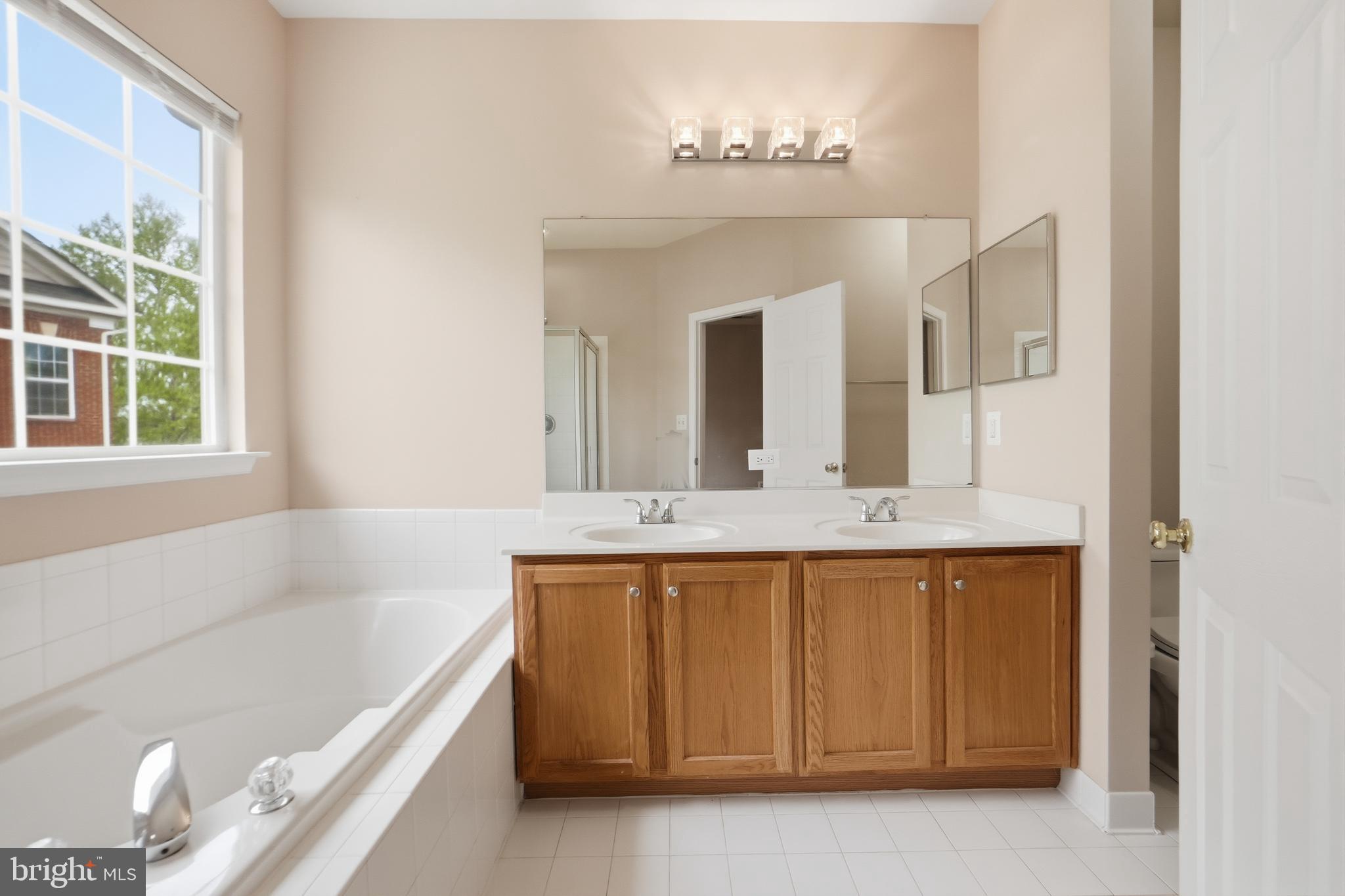 CHURCHILL TOWN SECTOR - Residential