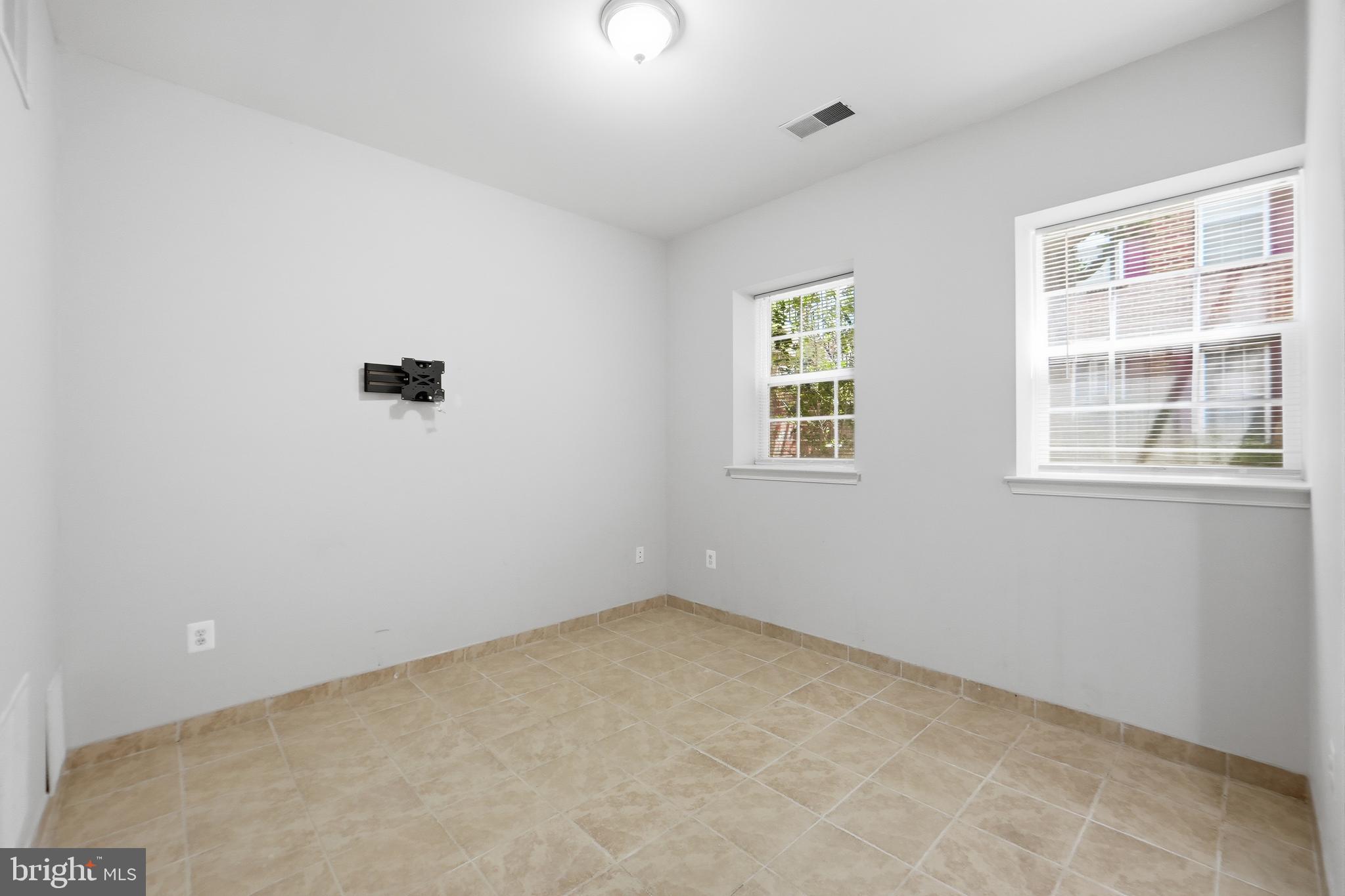 CHURCHILL TOWN SECTOR - Residential