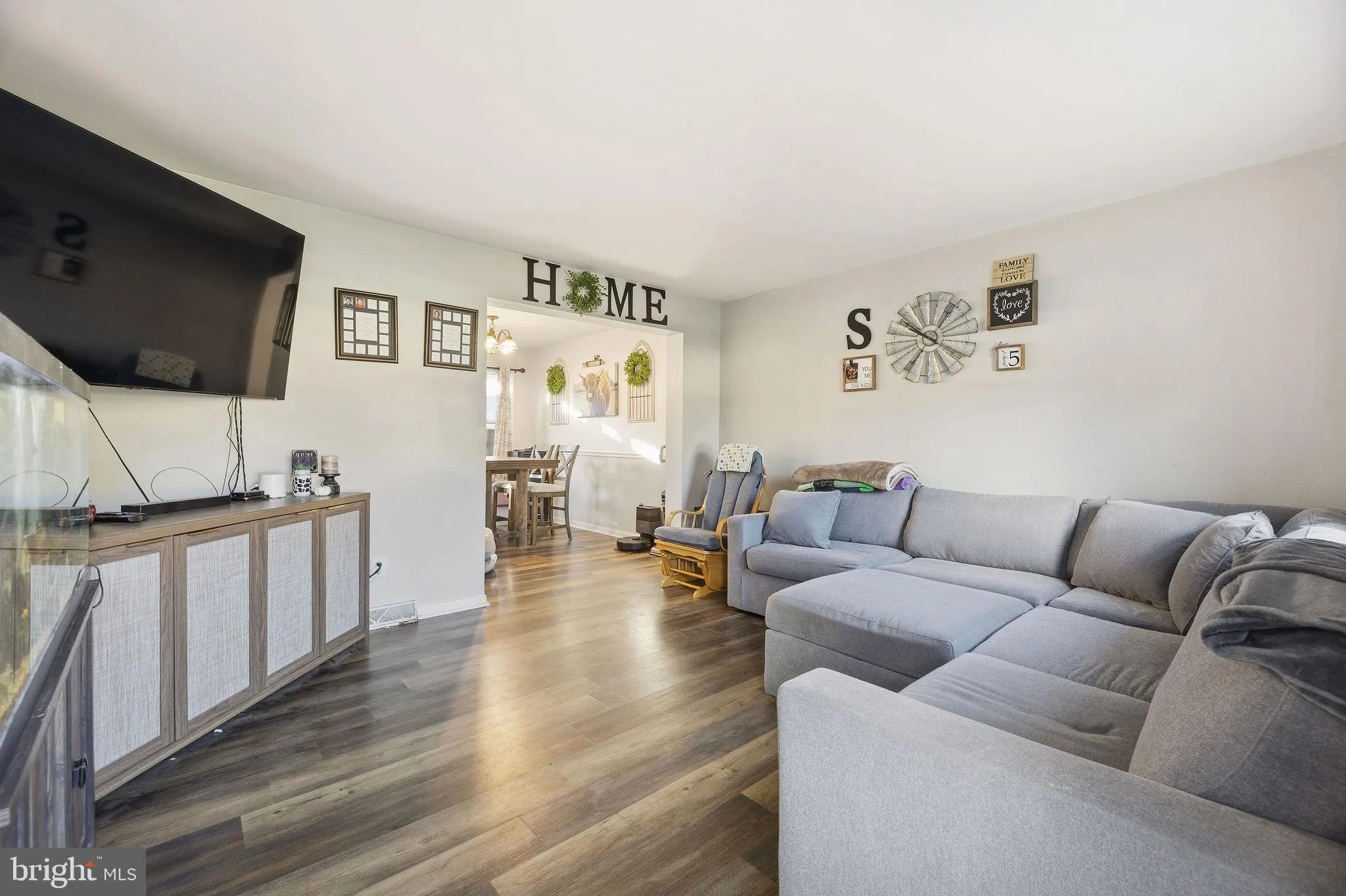 Lexington Park, Maryland 20653, United States, 5 Bedrooms Bedrooms, ,3 BathroomsBathrooms,Residential,Active,241233