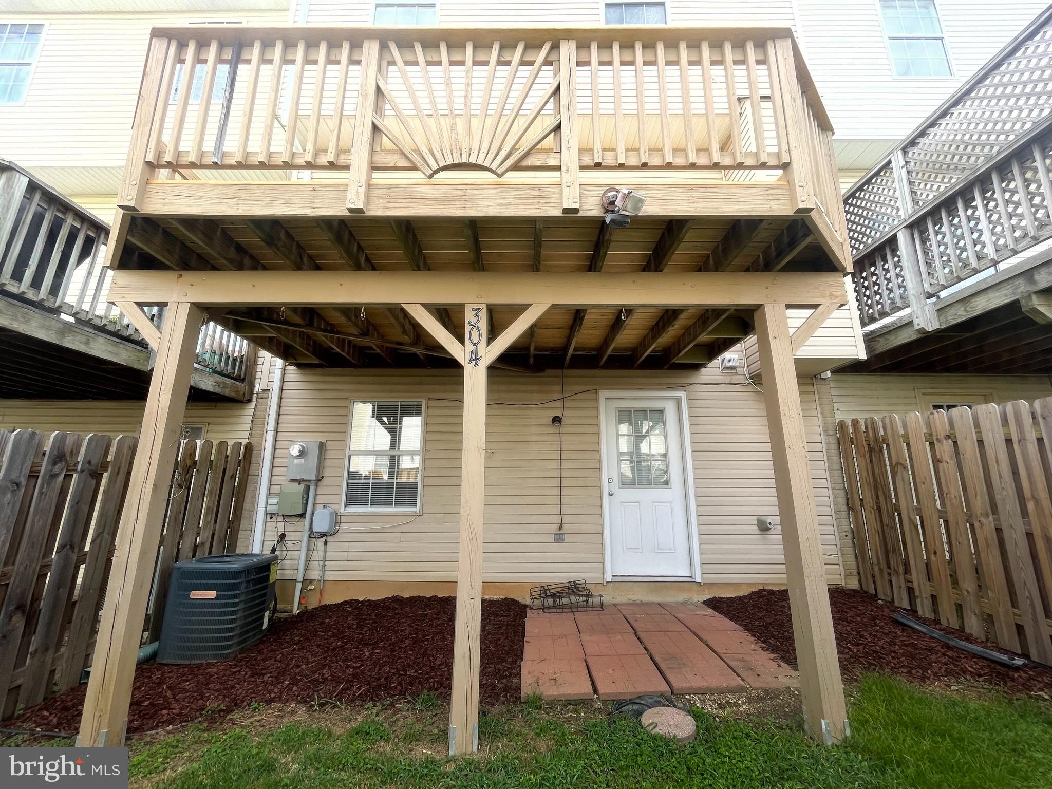 SUNNINGDALE MEADOWS - Residential Lease